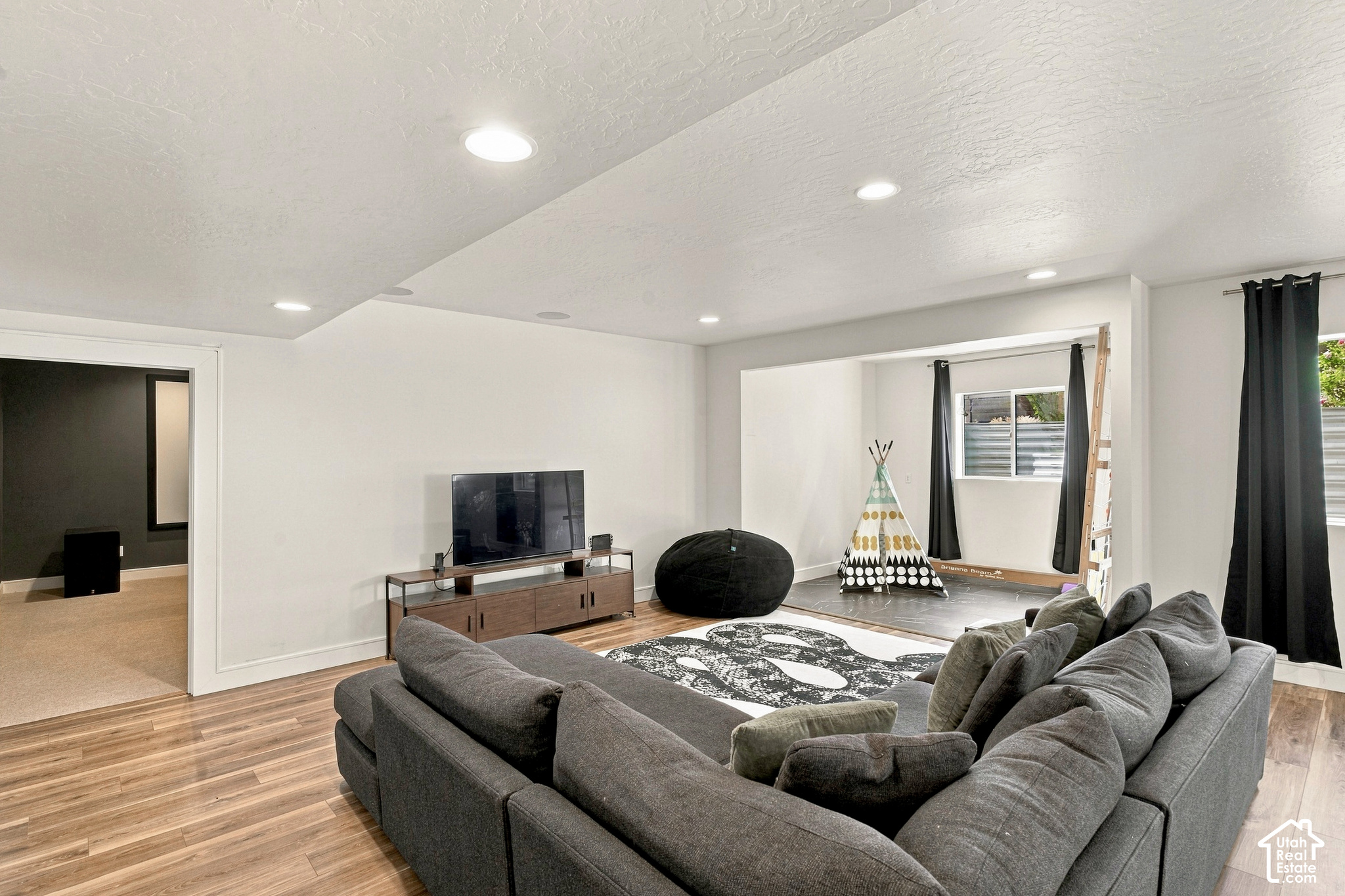 main property photo 66