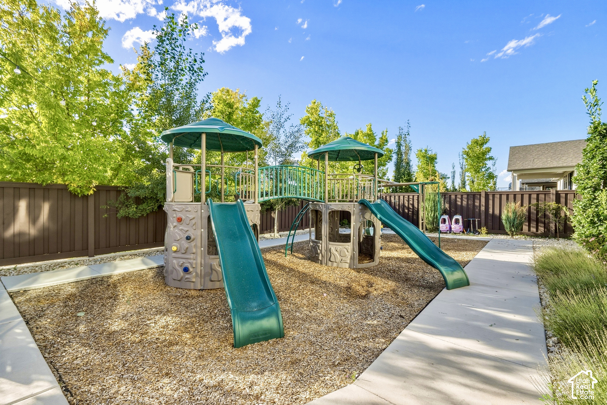 main property photo 77