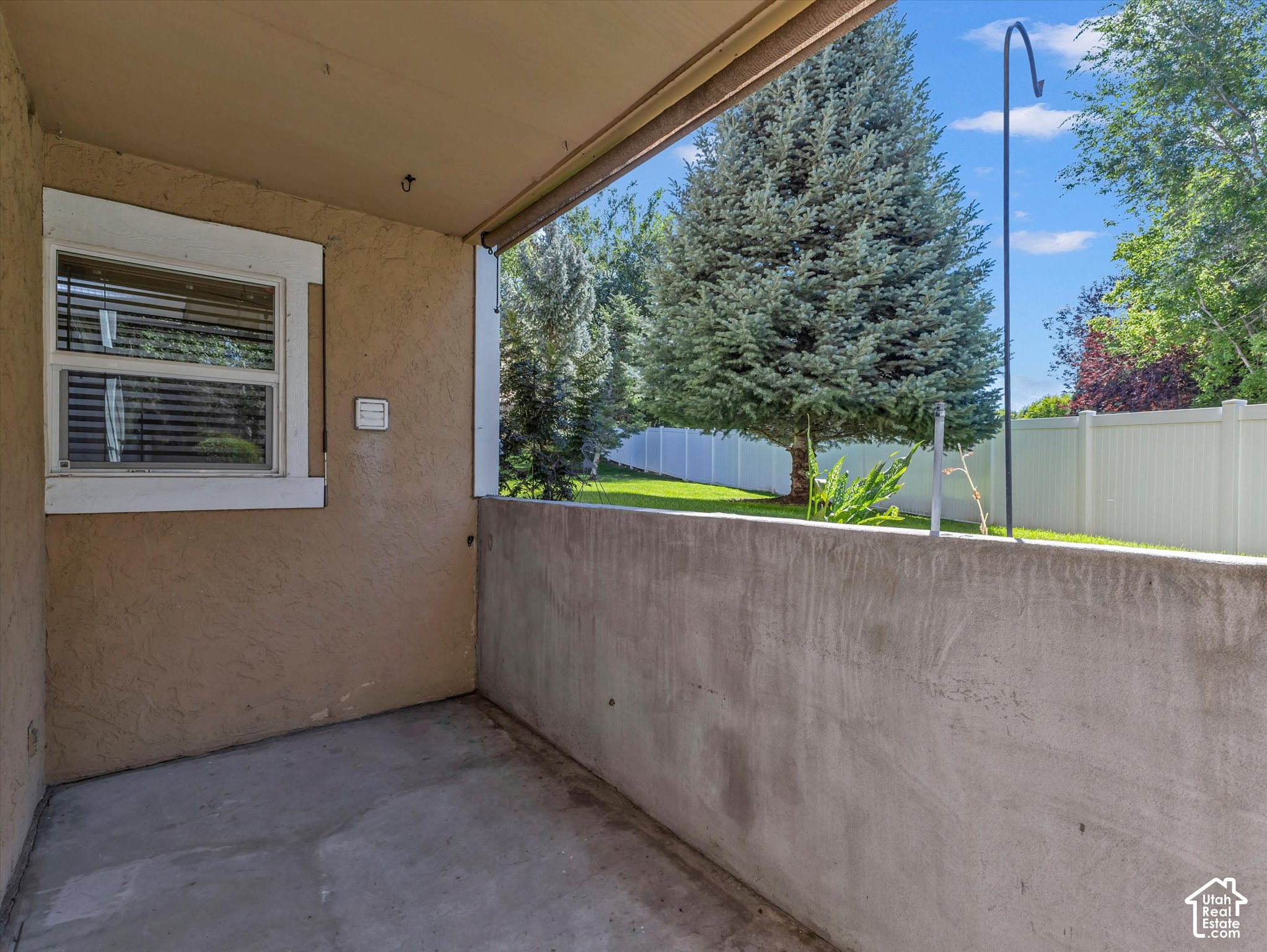 main property photo 17