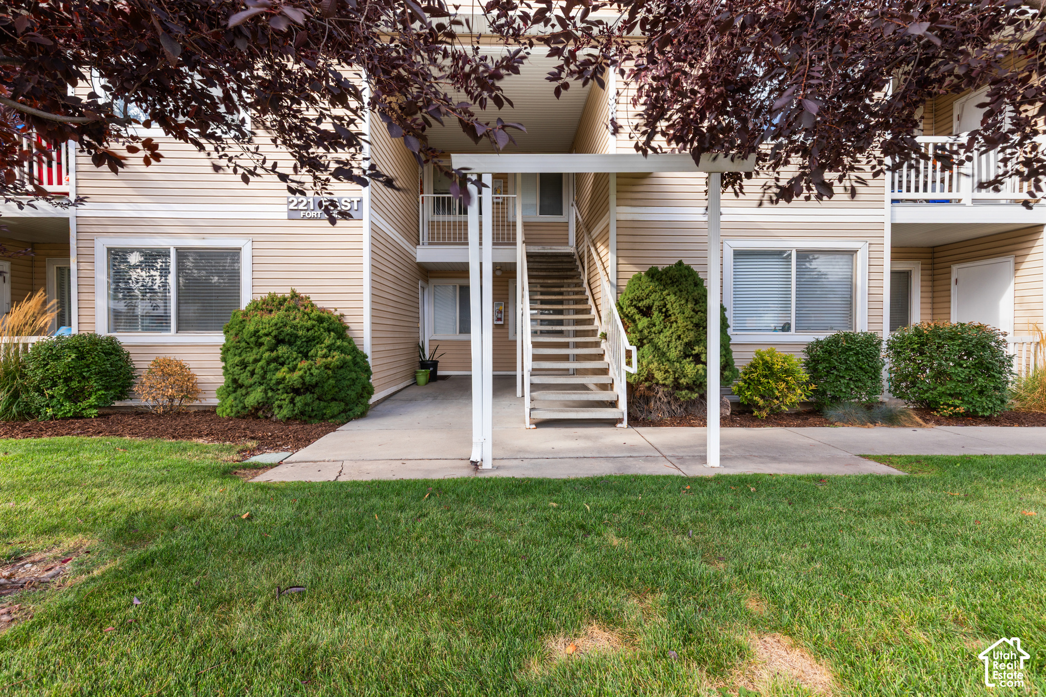 main property photo 40