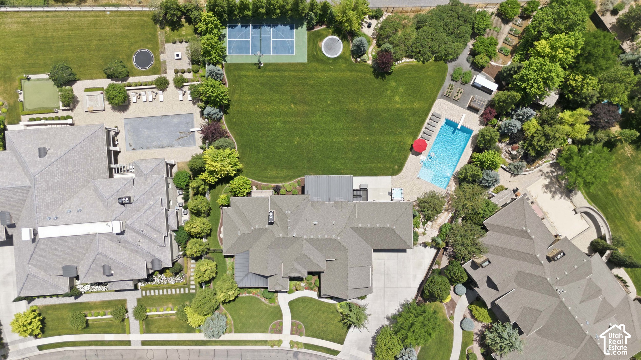 main property photo 80