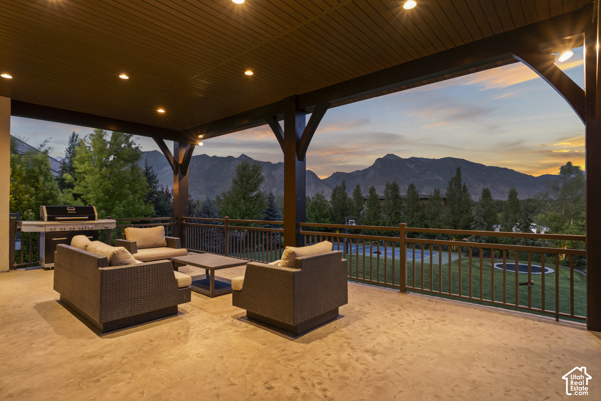 main property photo 89