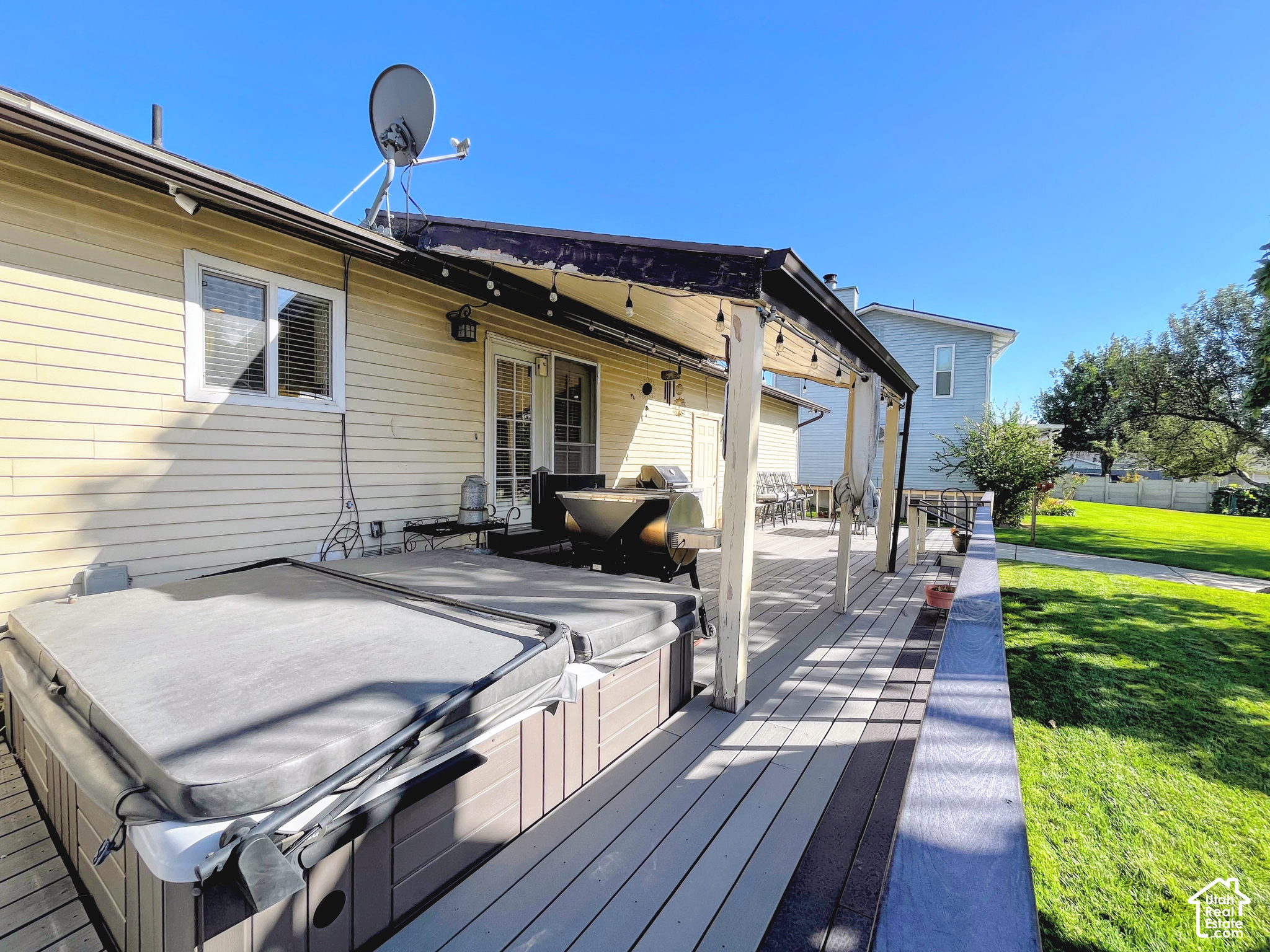main property photo 34