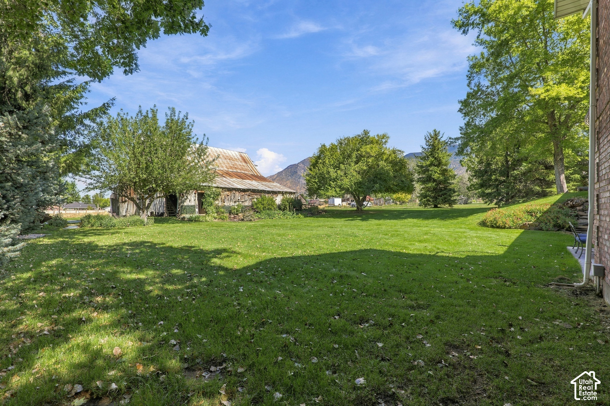 main property photo 43