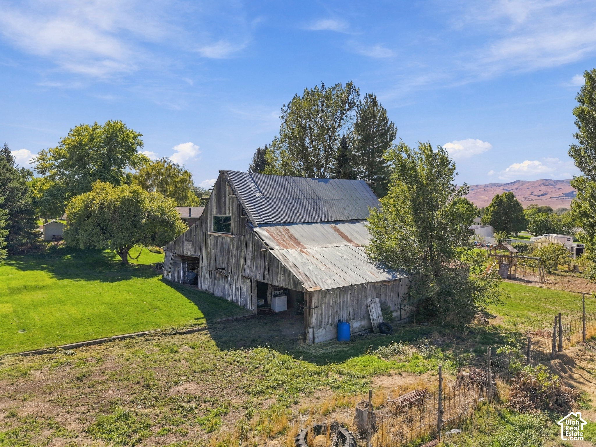 main property photo 47
