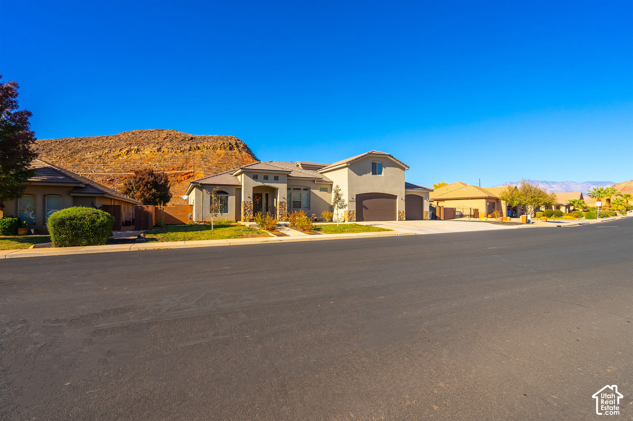 main property photo 7