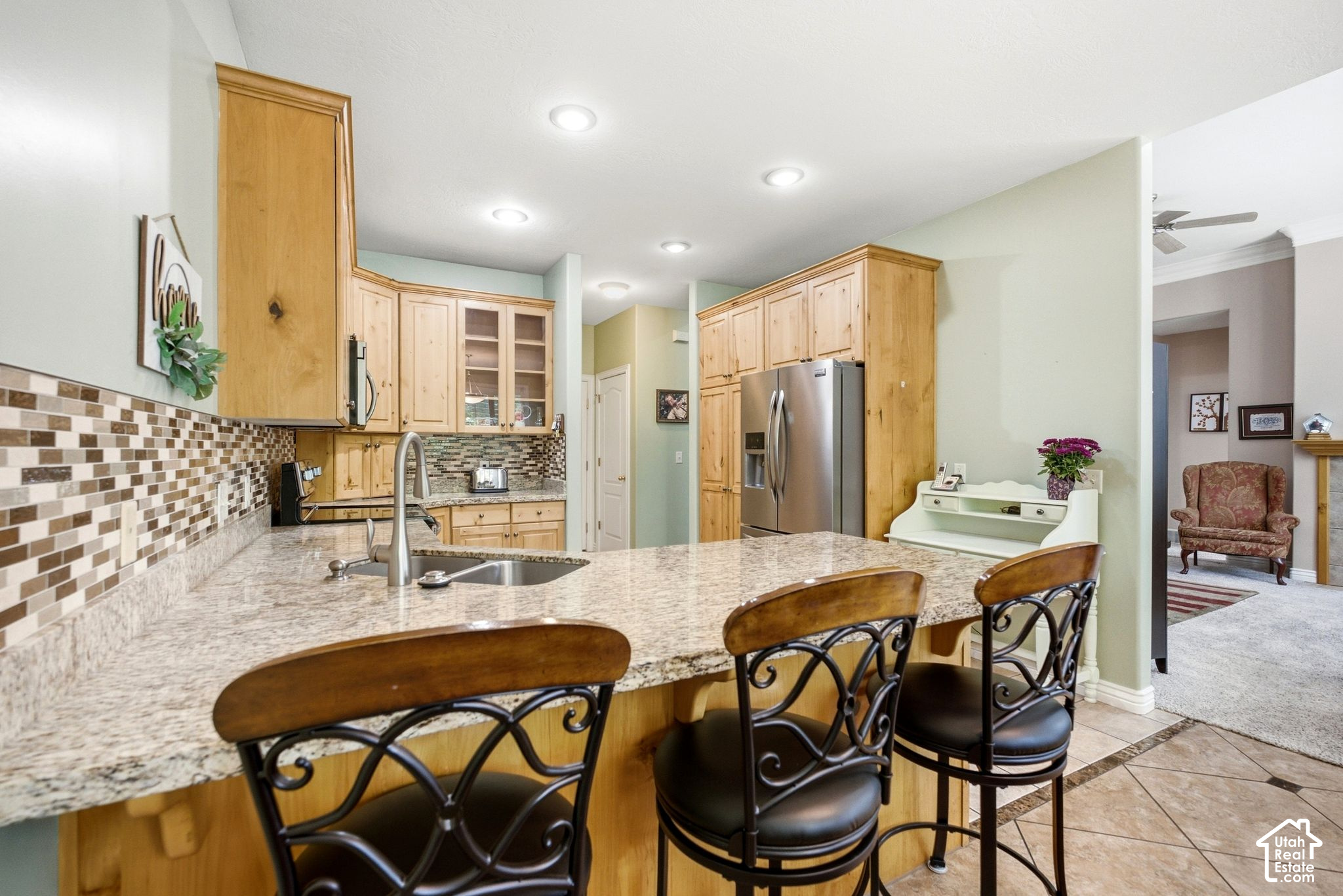 main property photo 12