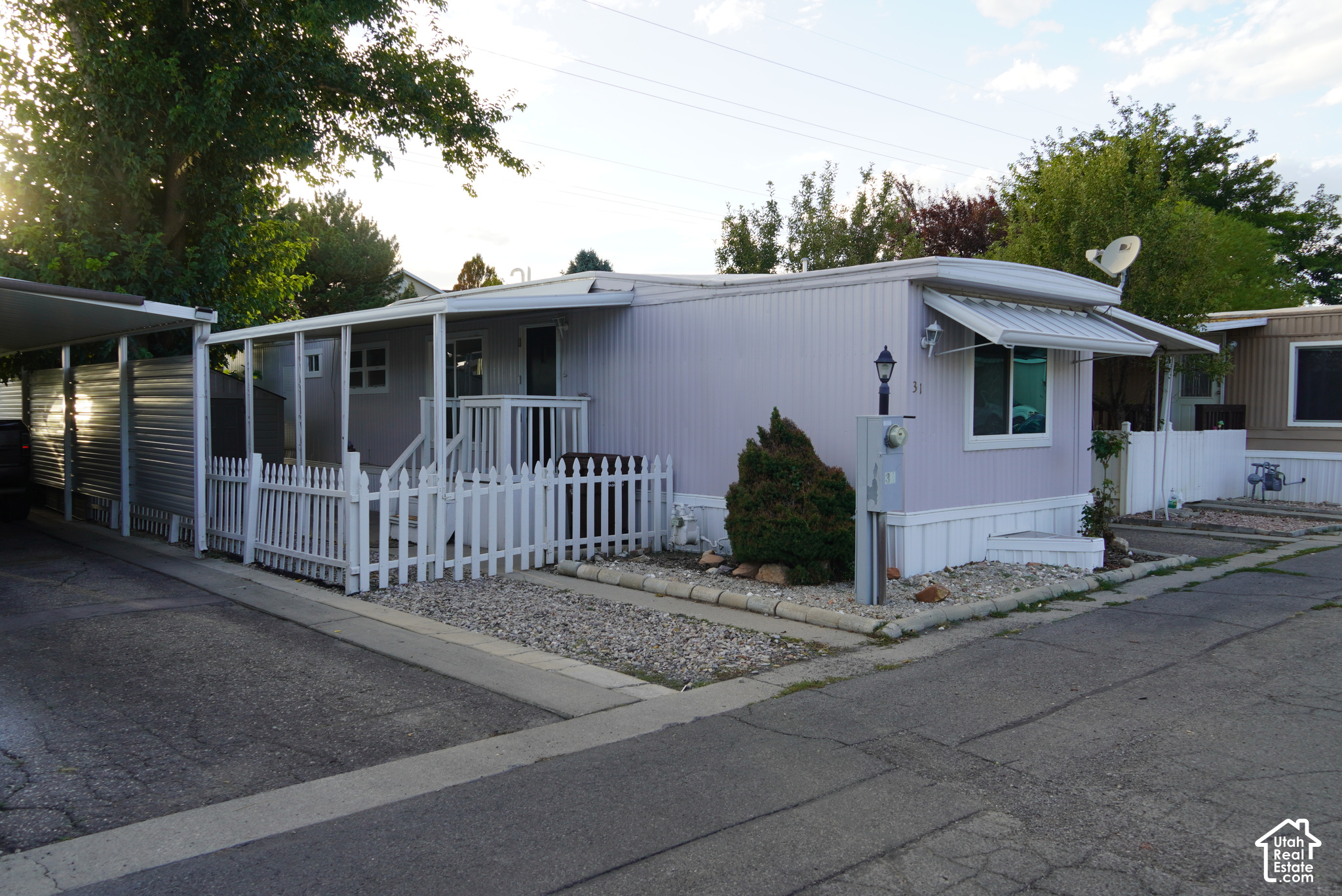 main property photo 23