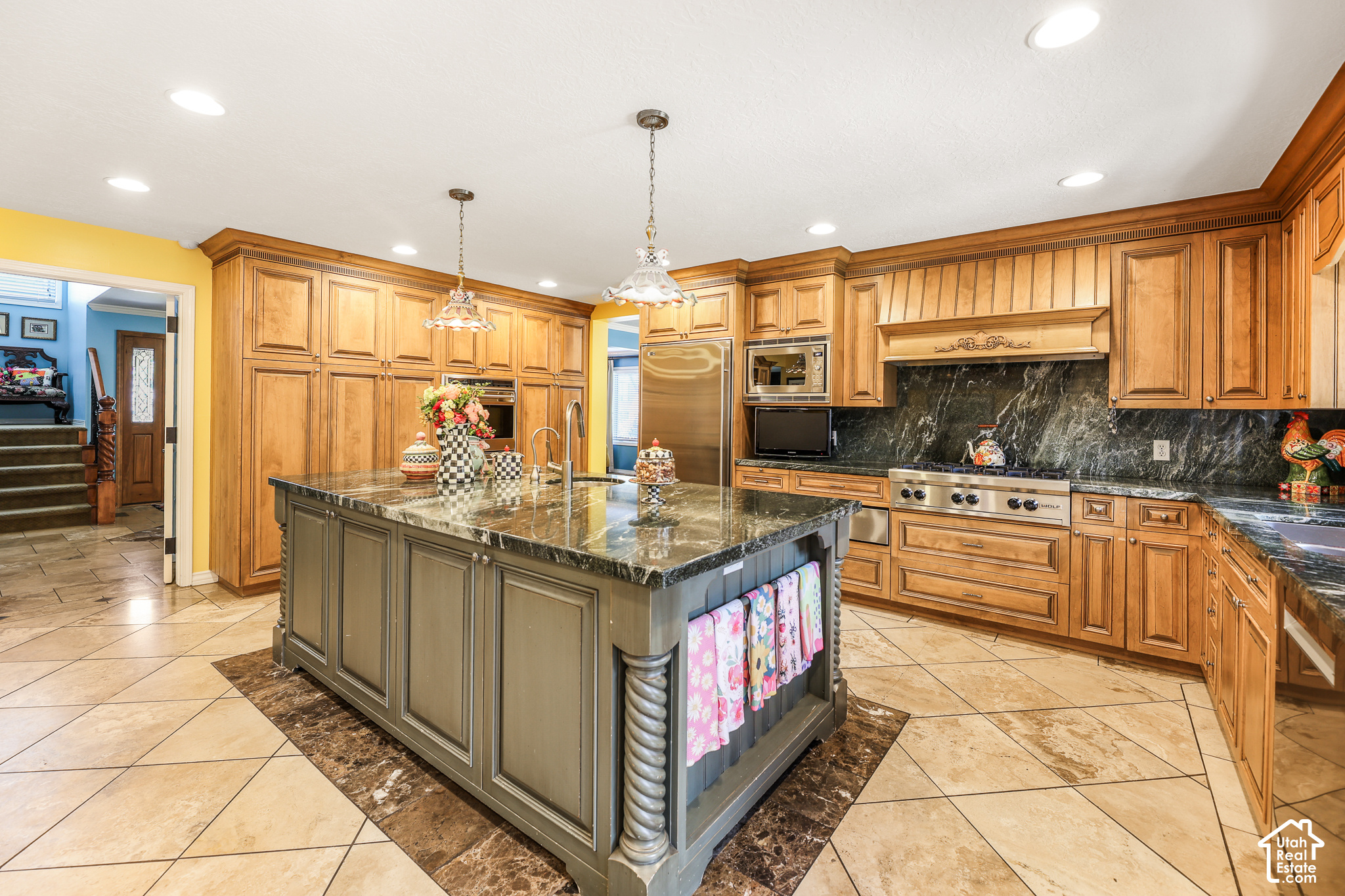 main property photo 14