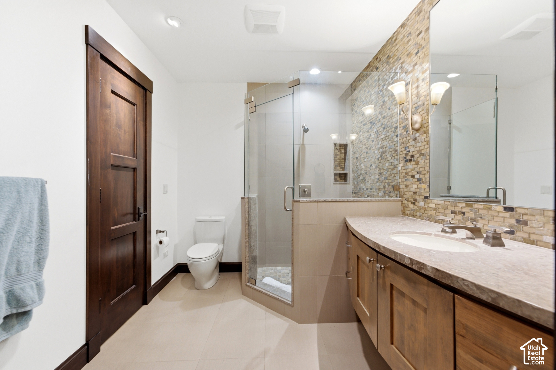 main property photo 65