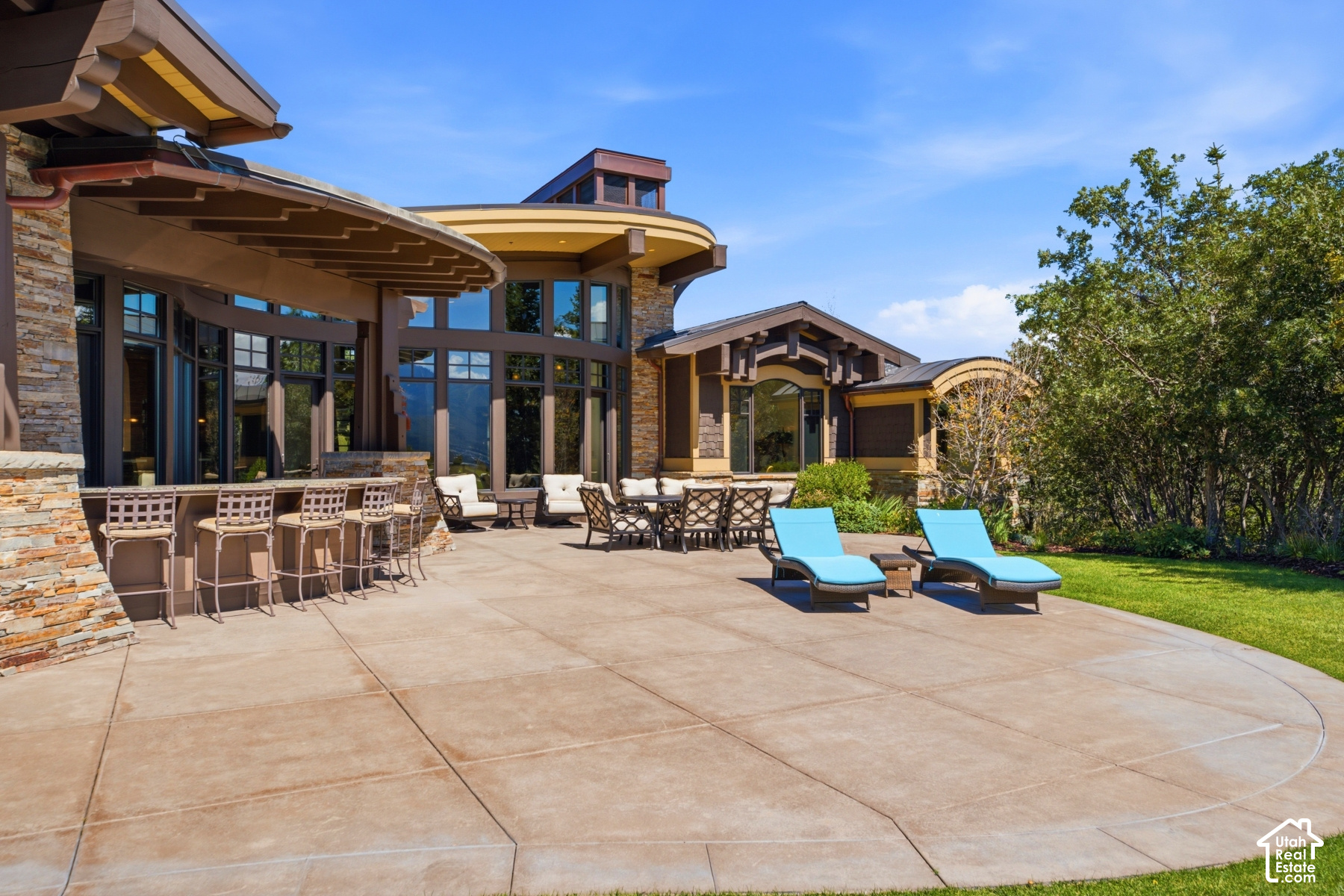 main property photo 68