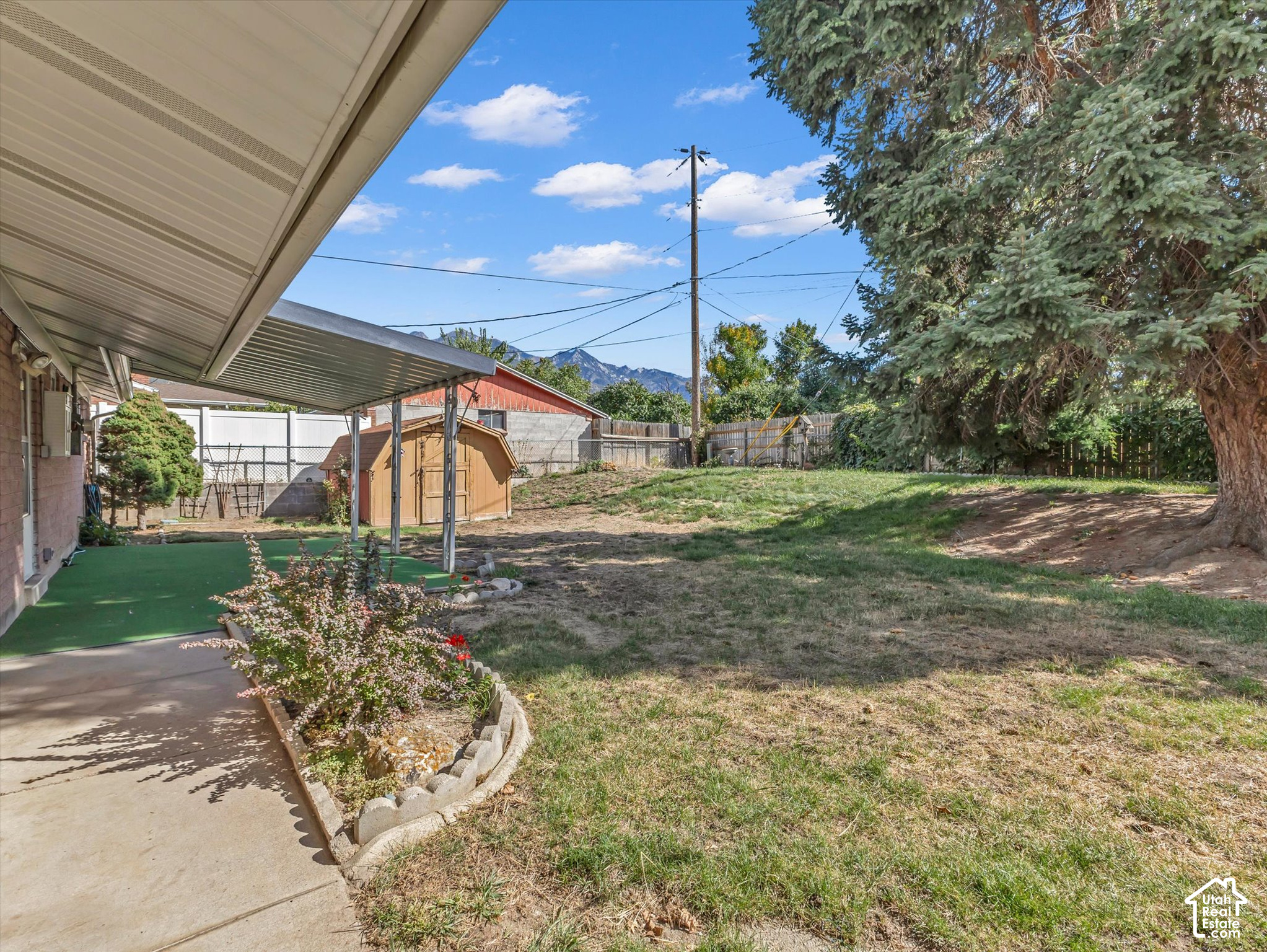 main property photo 23