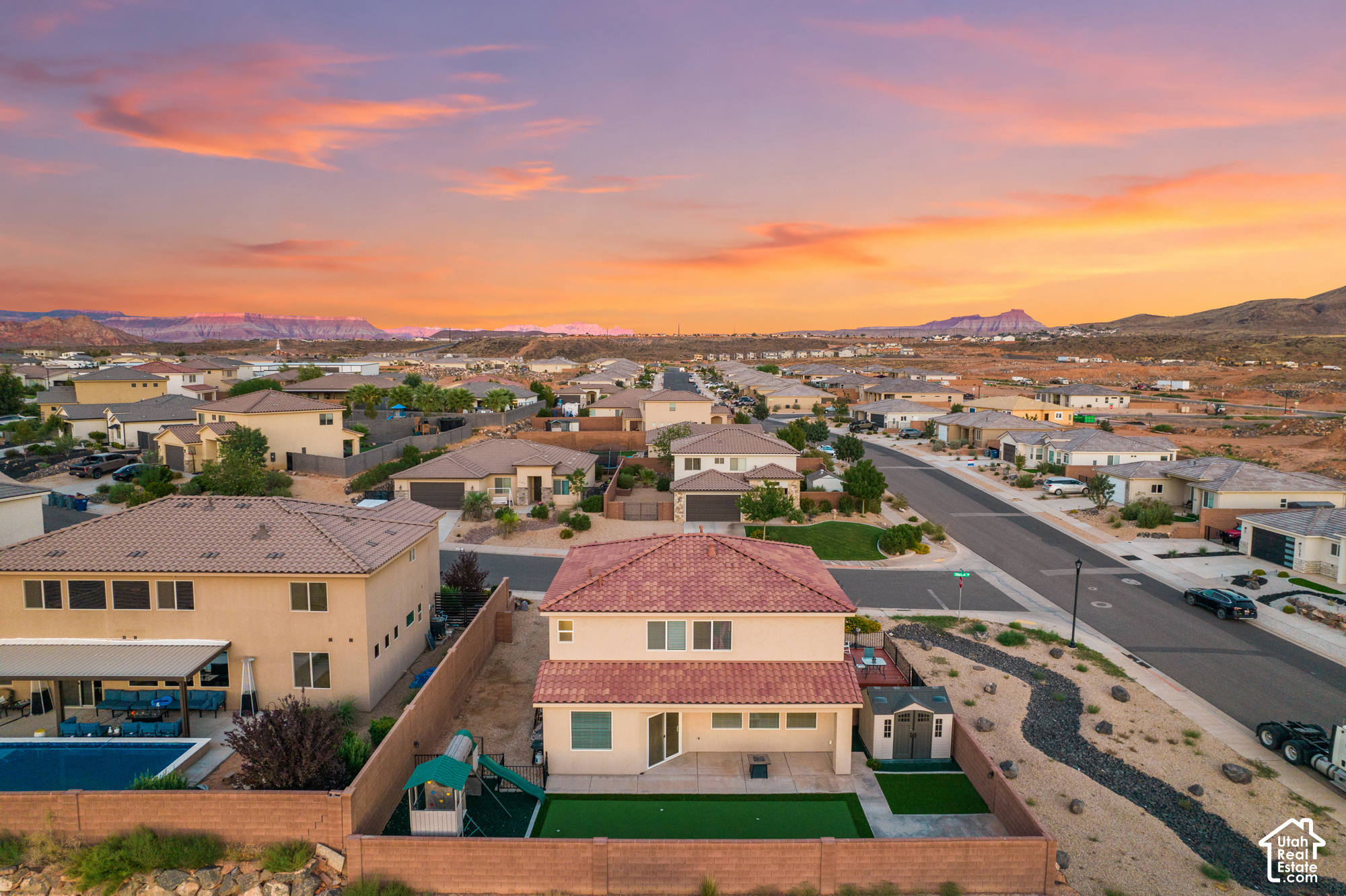 main property photo 40