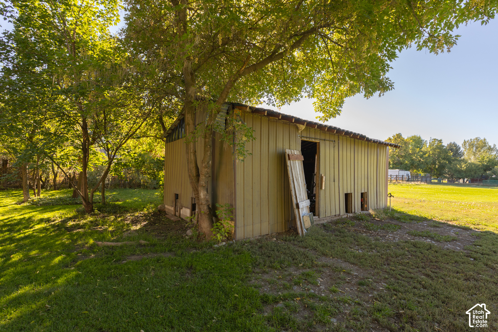 main property photo 47