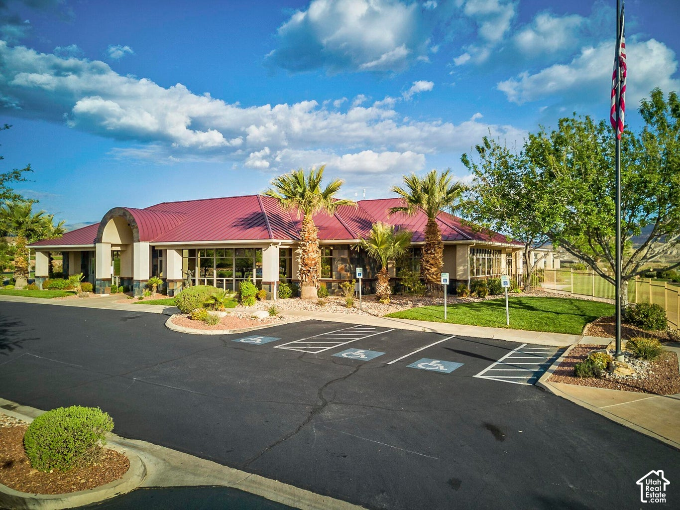 main property photo 43