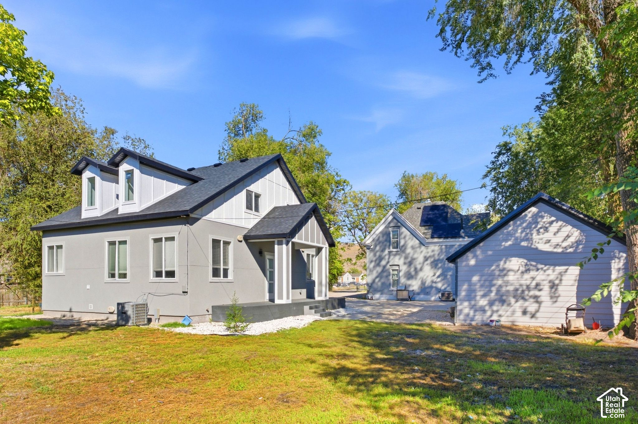 main property photo 43