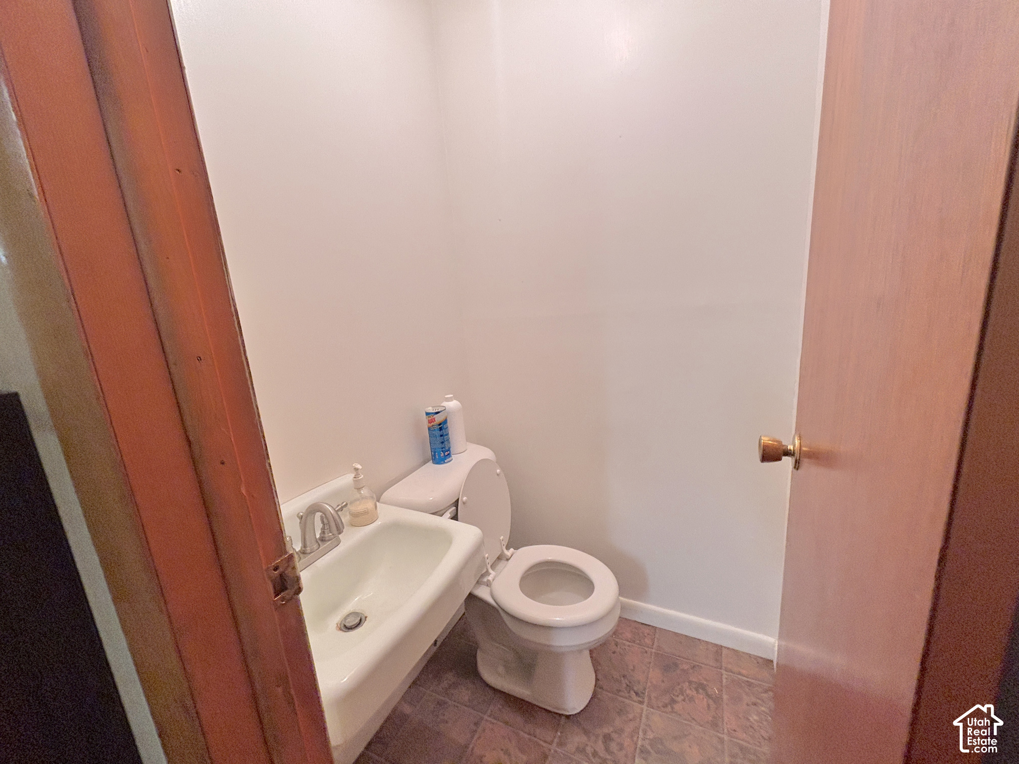 main property photo 7