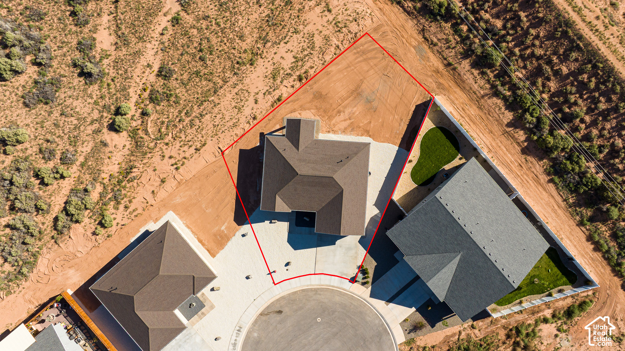 main property photo 26