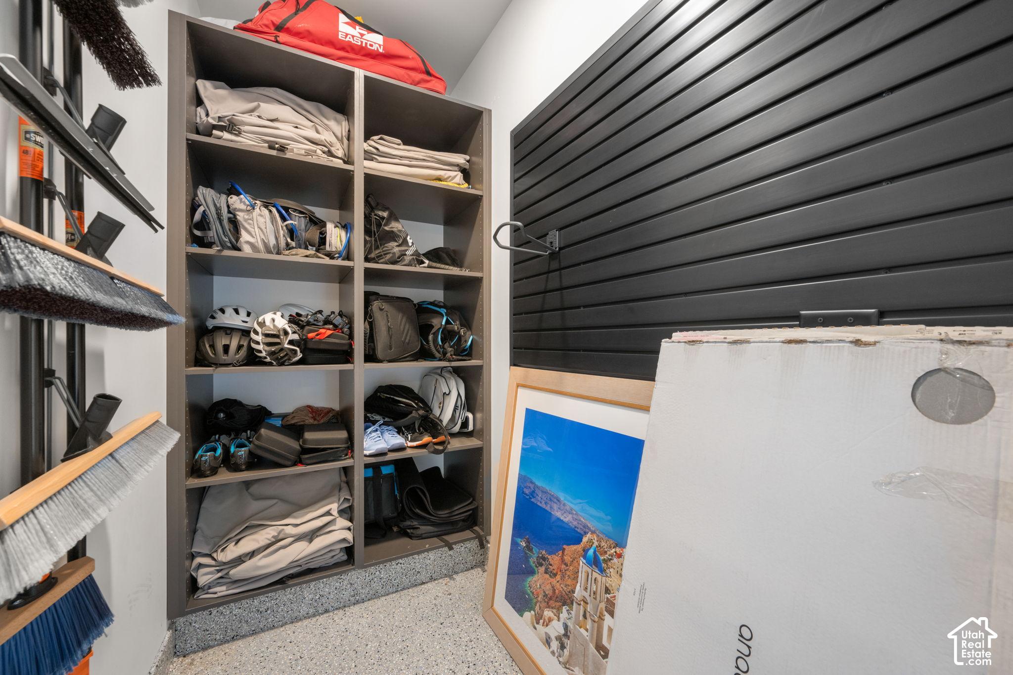 main property photo 90