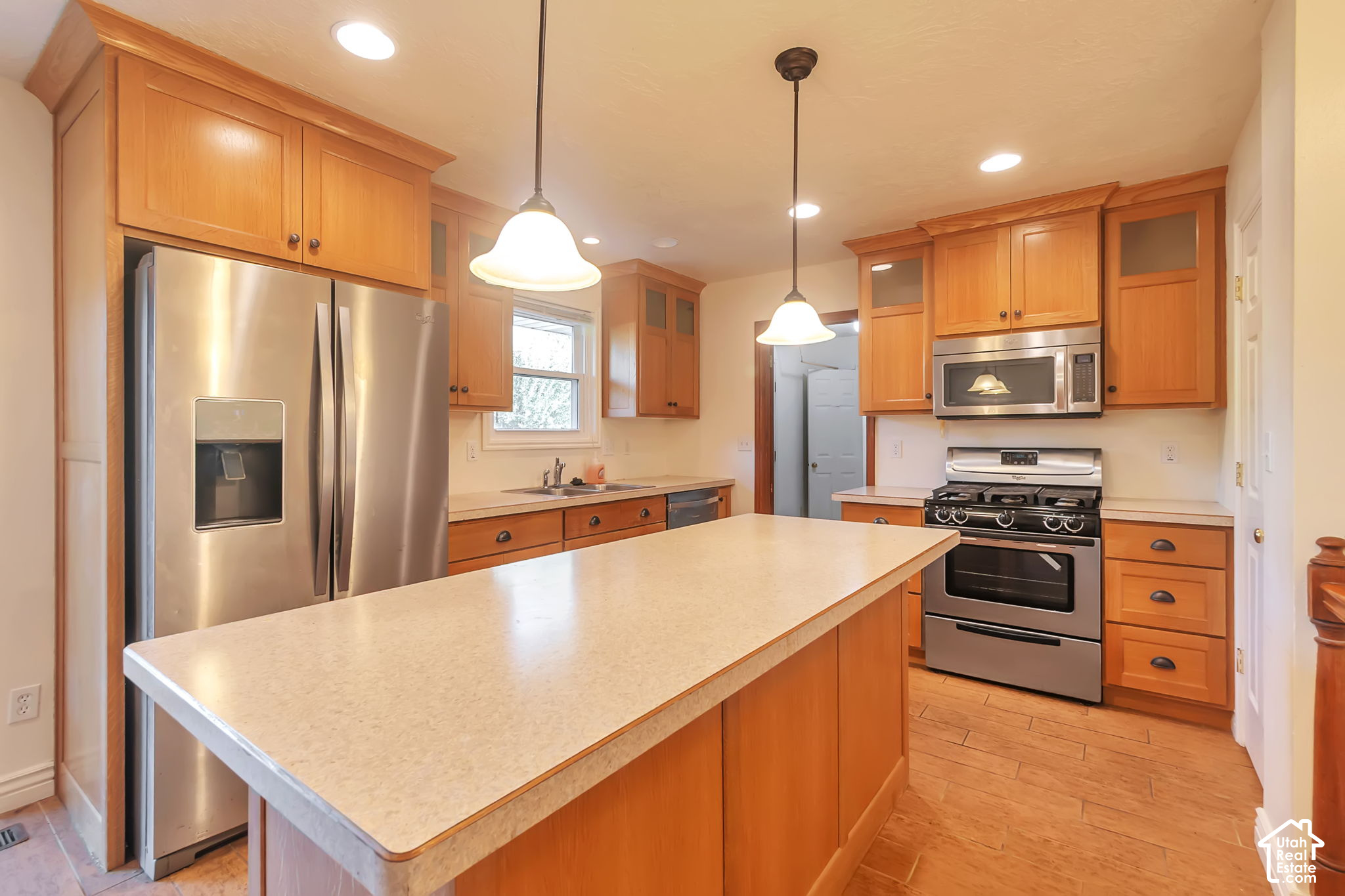 main property photo 12
