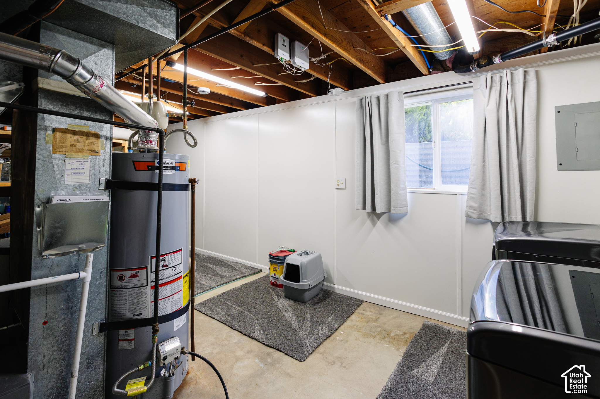 main property photo 19