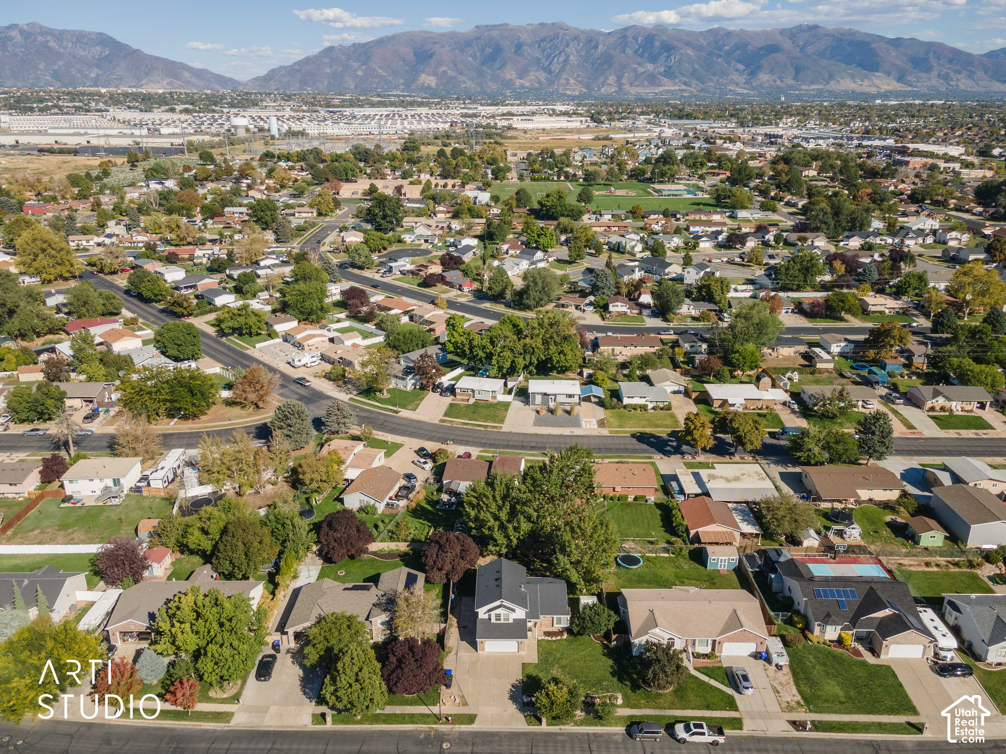 main property photo 40