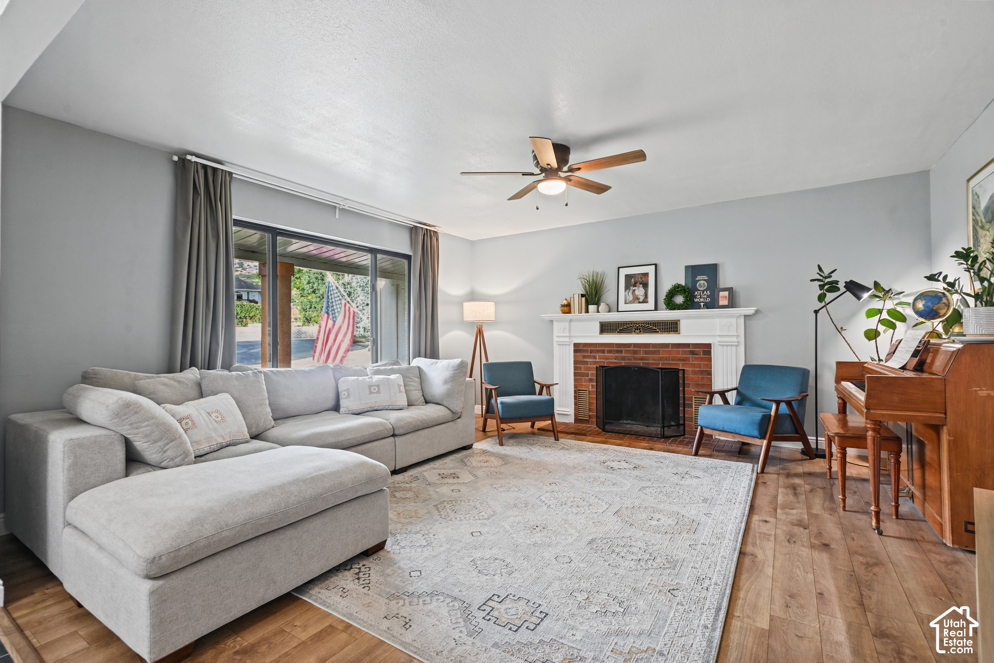 main property photo 27