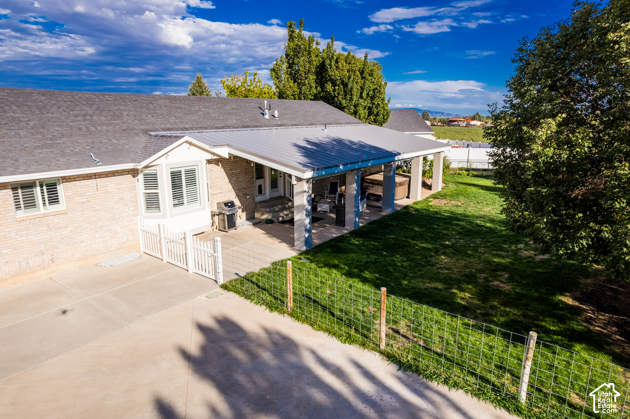 main property photo 50