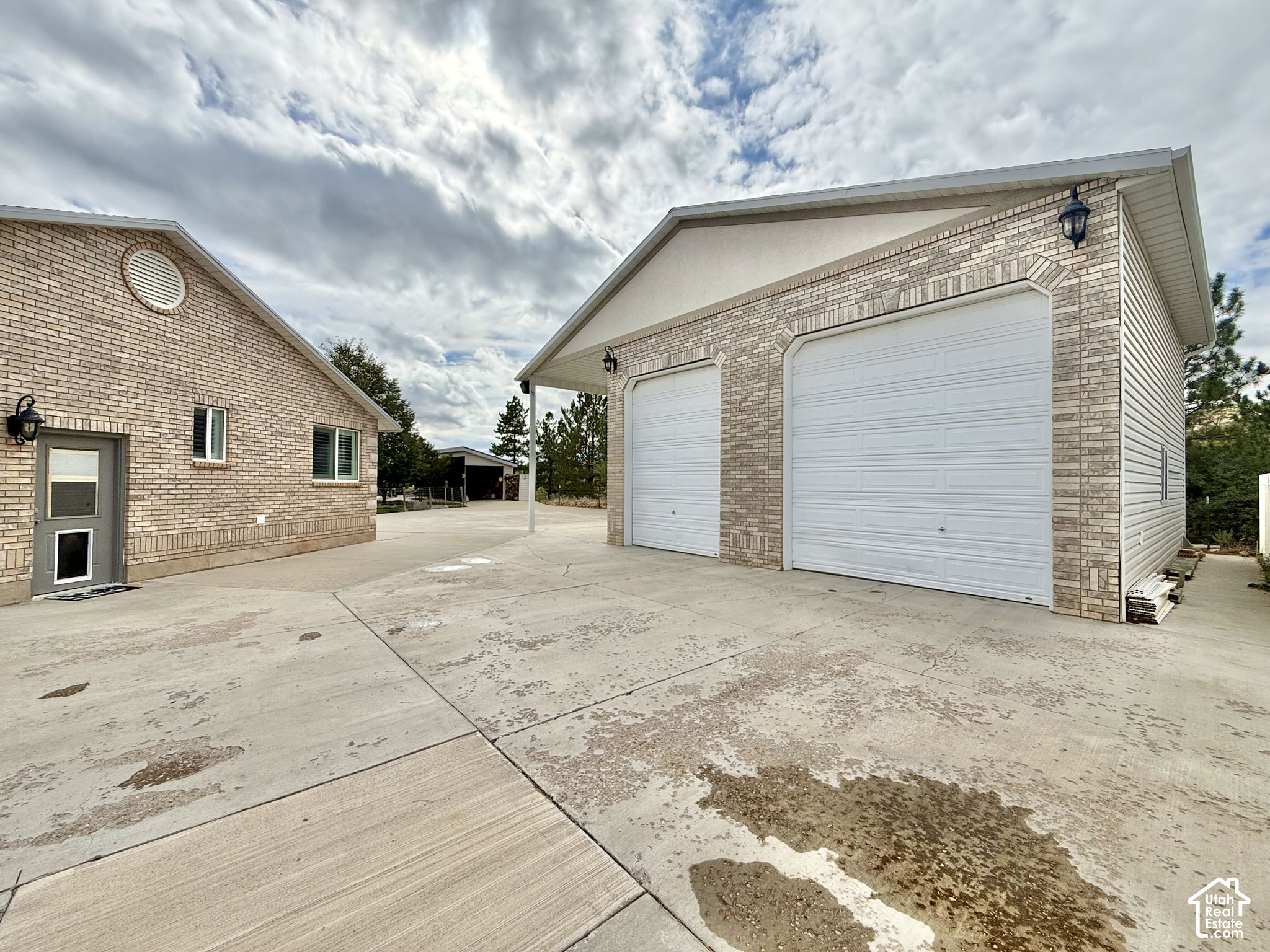 main property photo 64