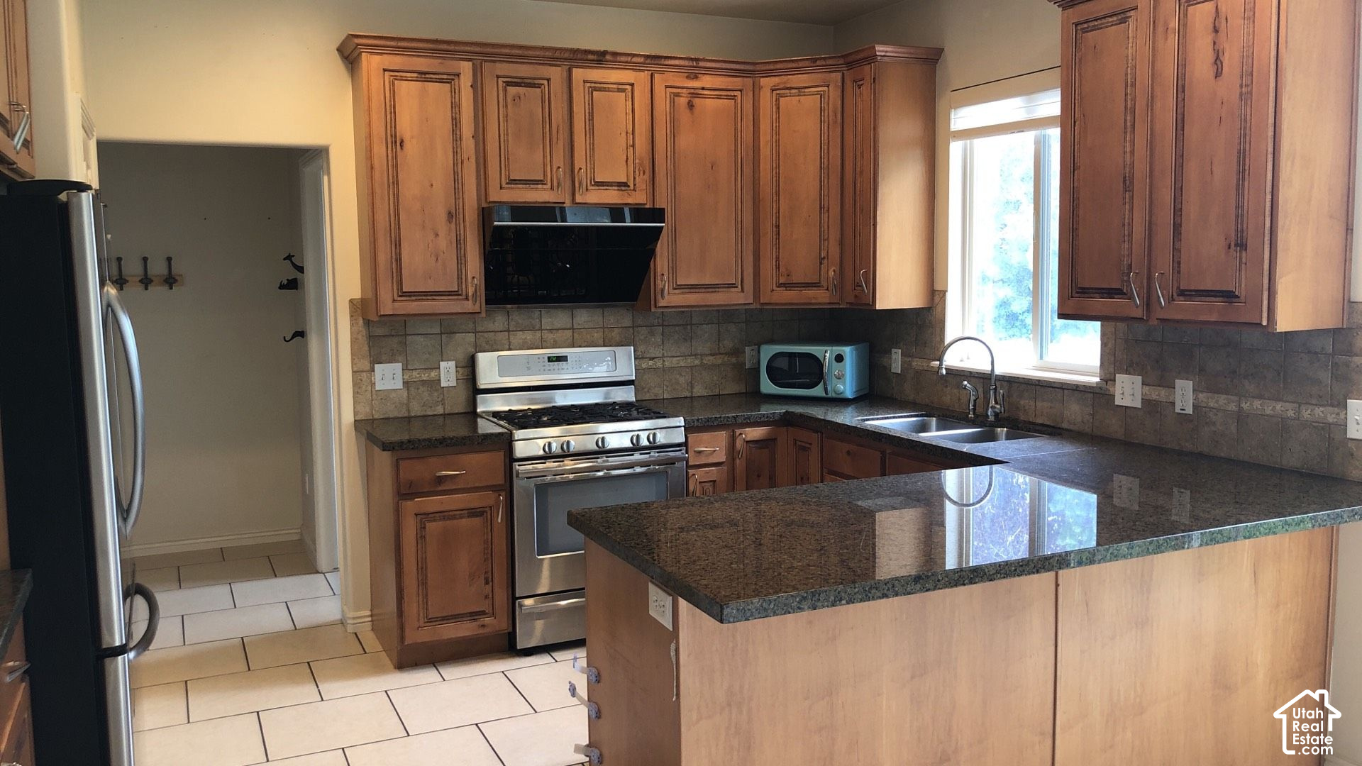 main property photo 3