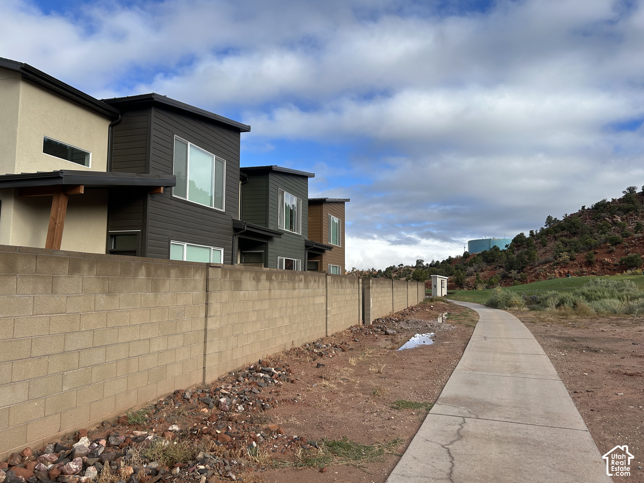 main property photo 18