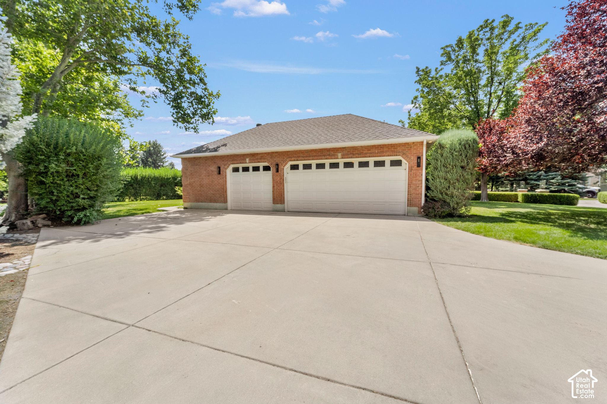 main property photo 82