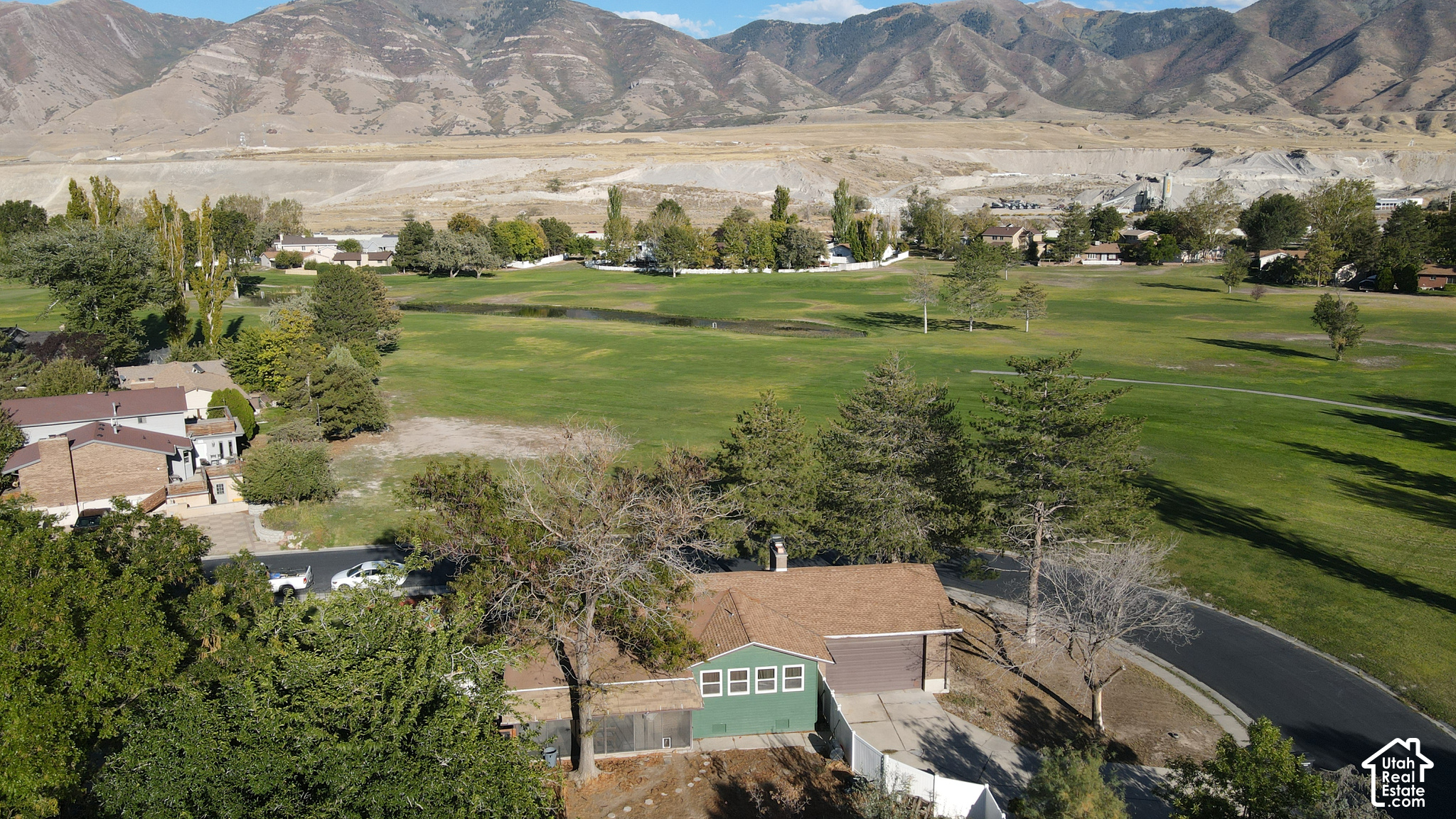 main property photo 41
