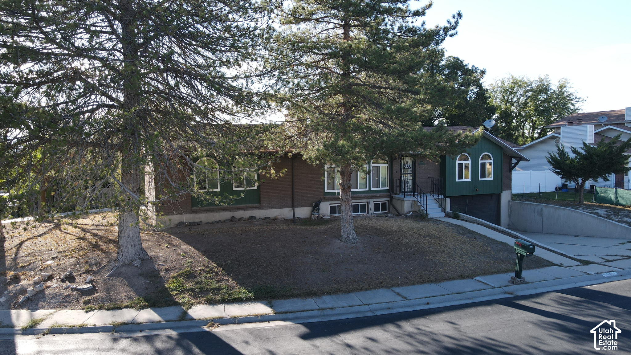 main property photo 50