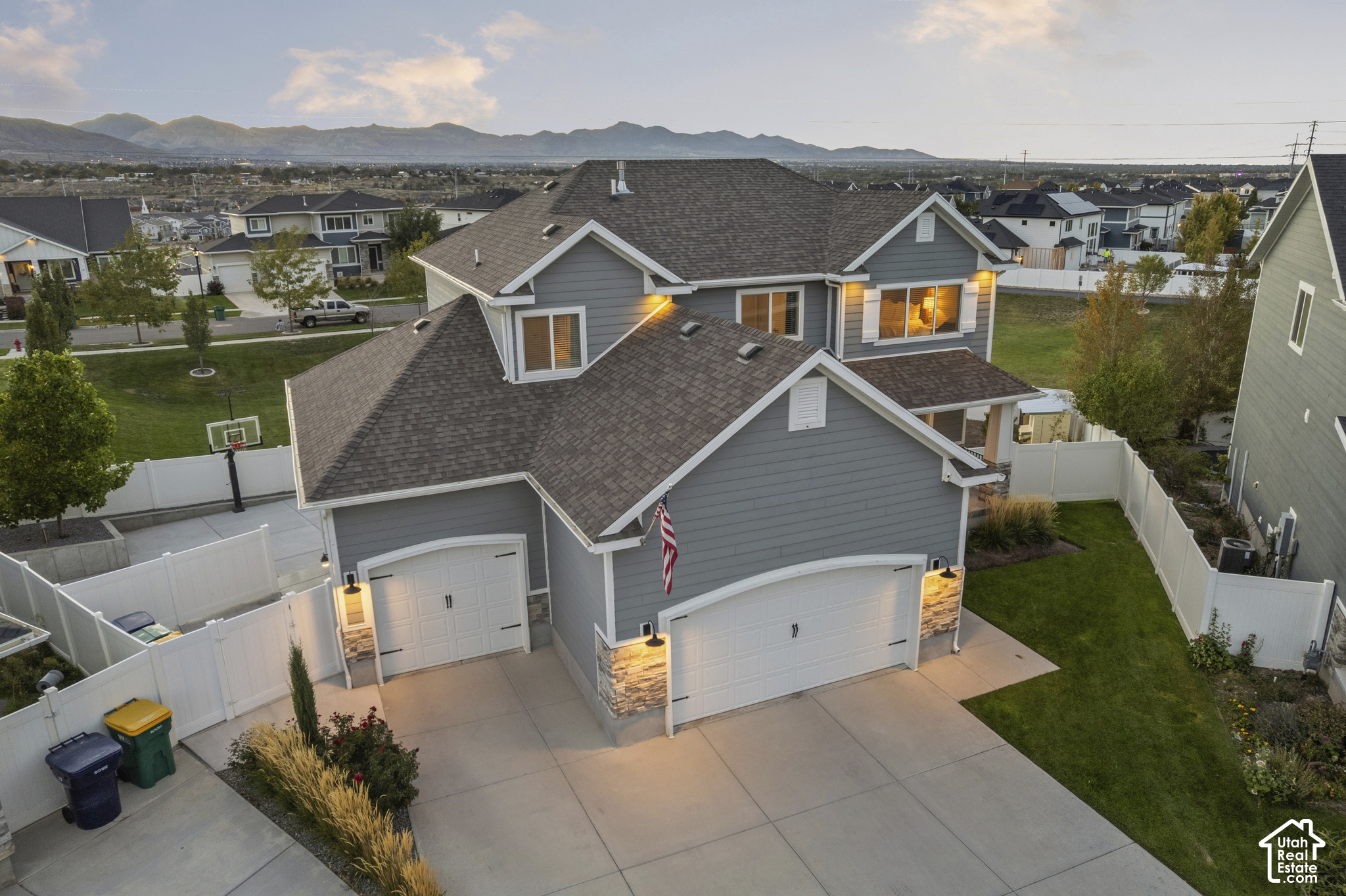 main property photo 6