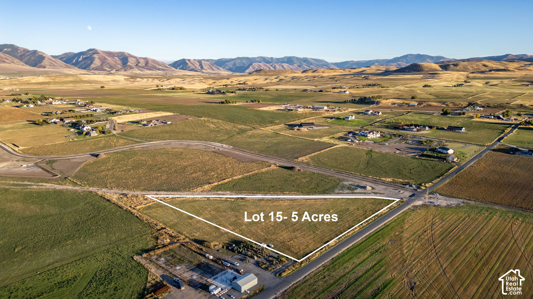 main property photo 16