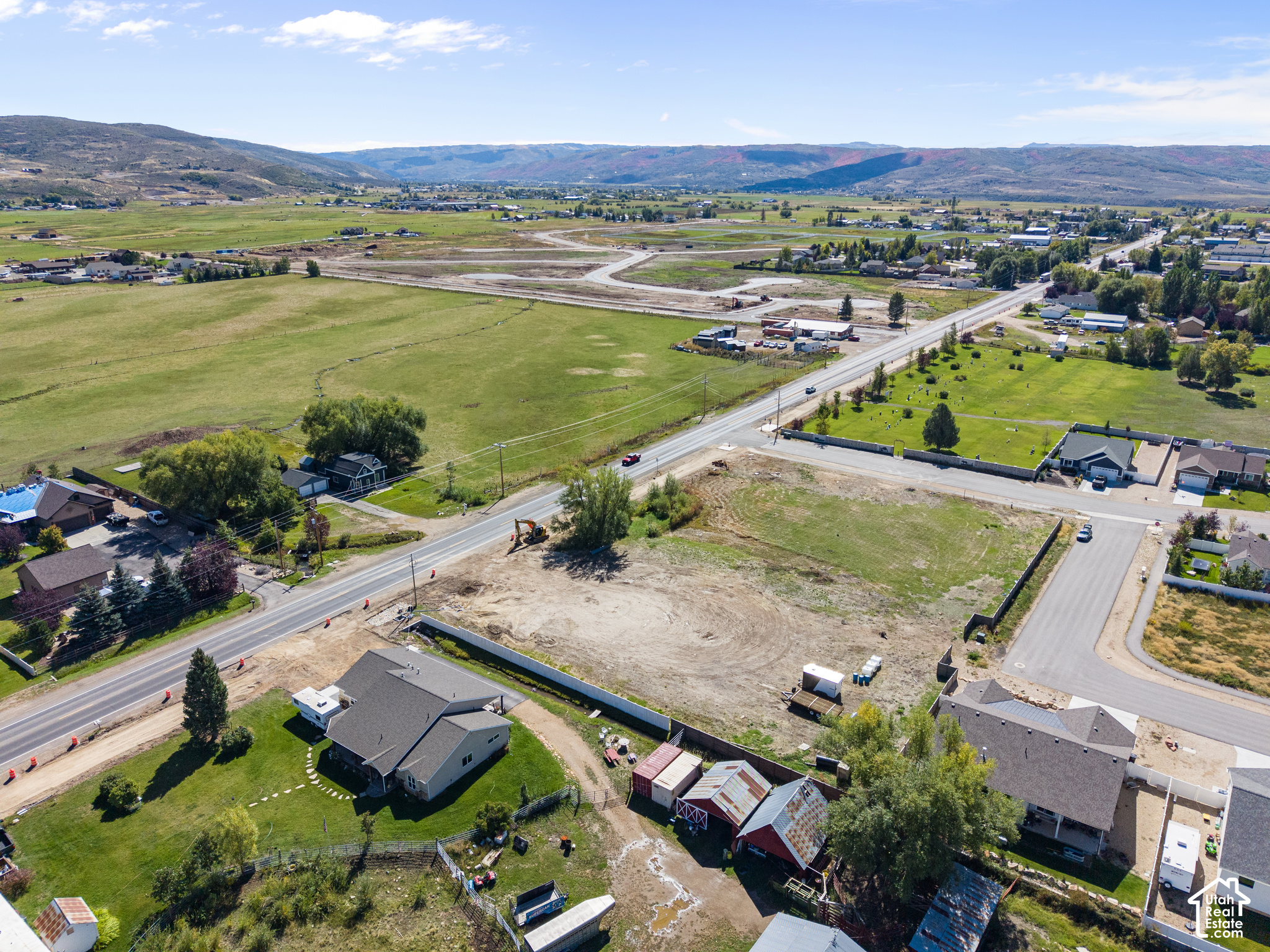 main property photo 5