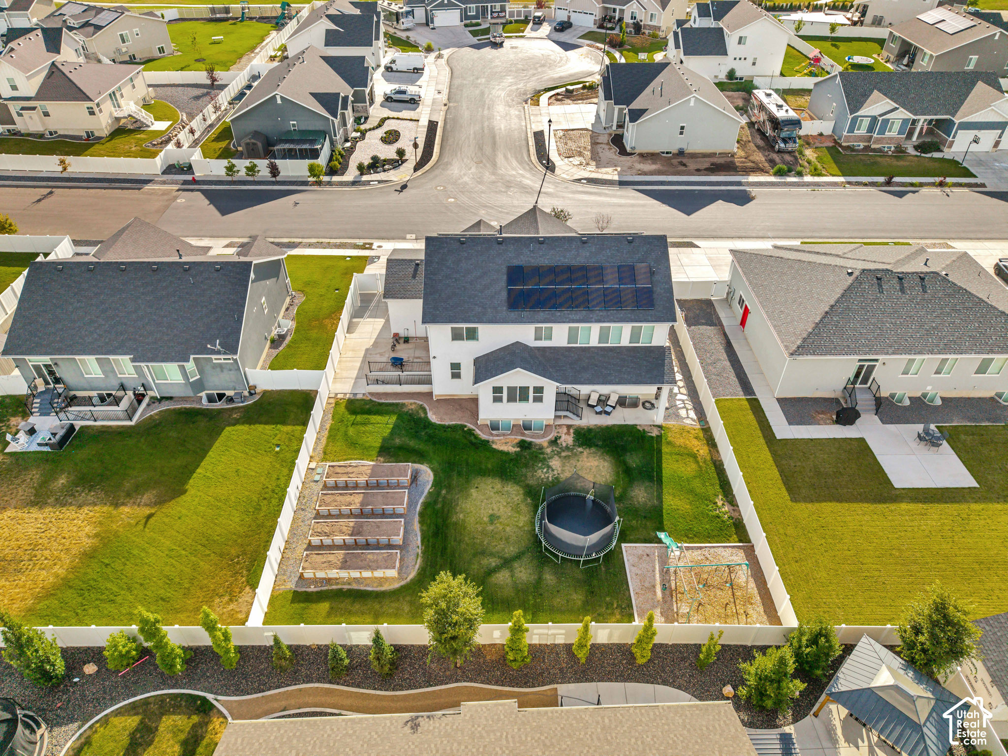 main property photo 78