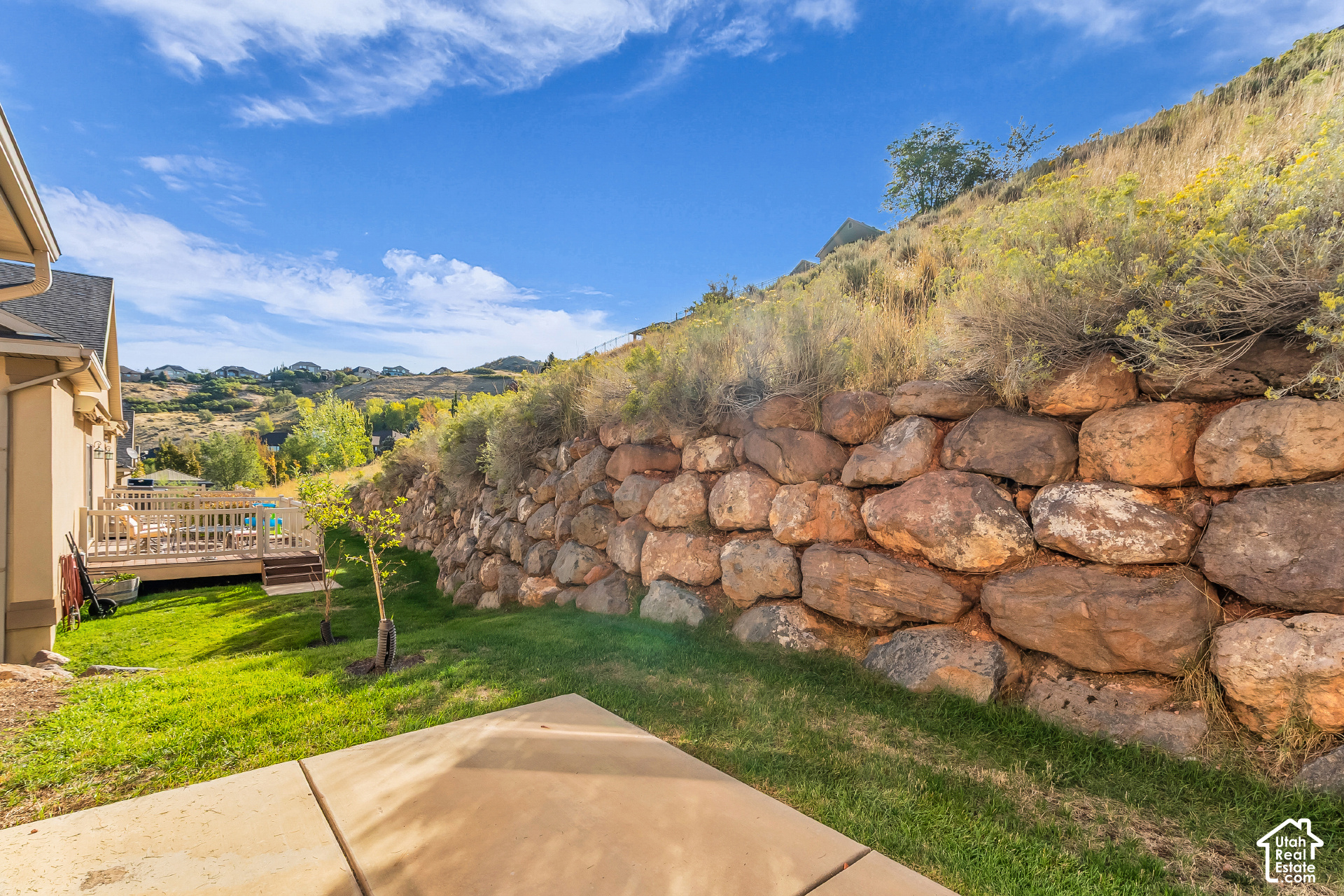 main property photo 19
