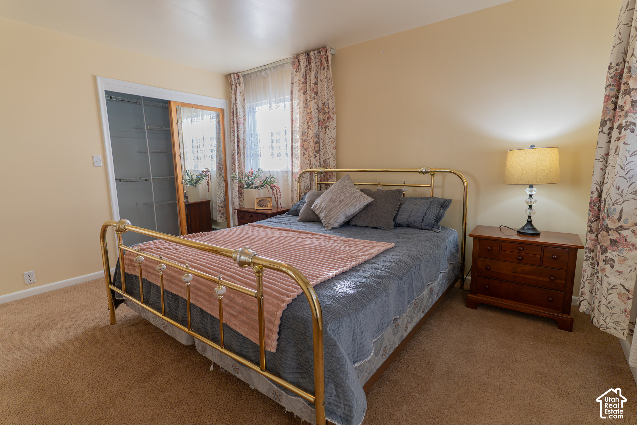 main property photo 10