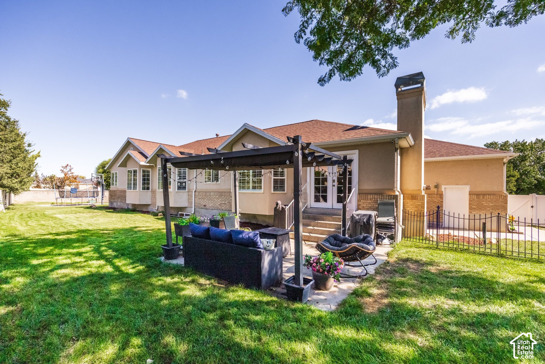 main property photo 36