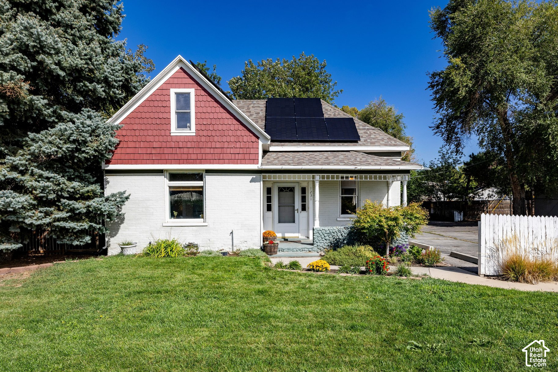 main property photo 18