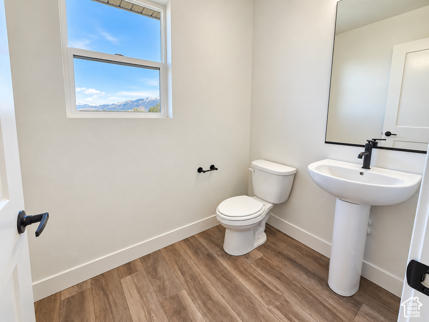 main property photo 11