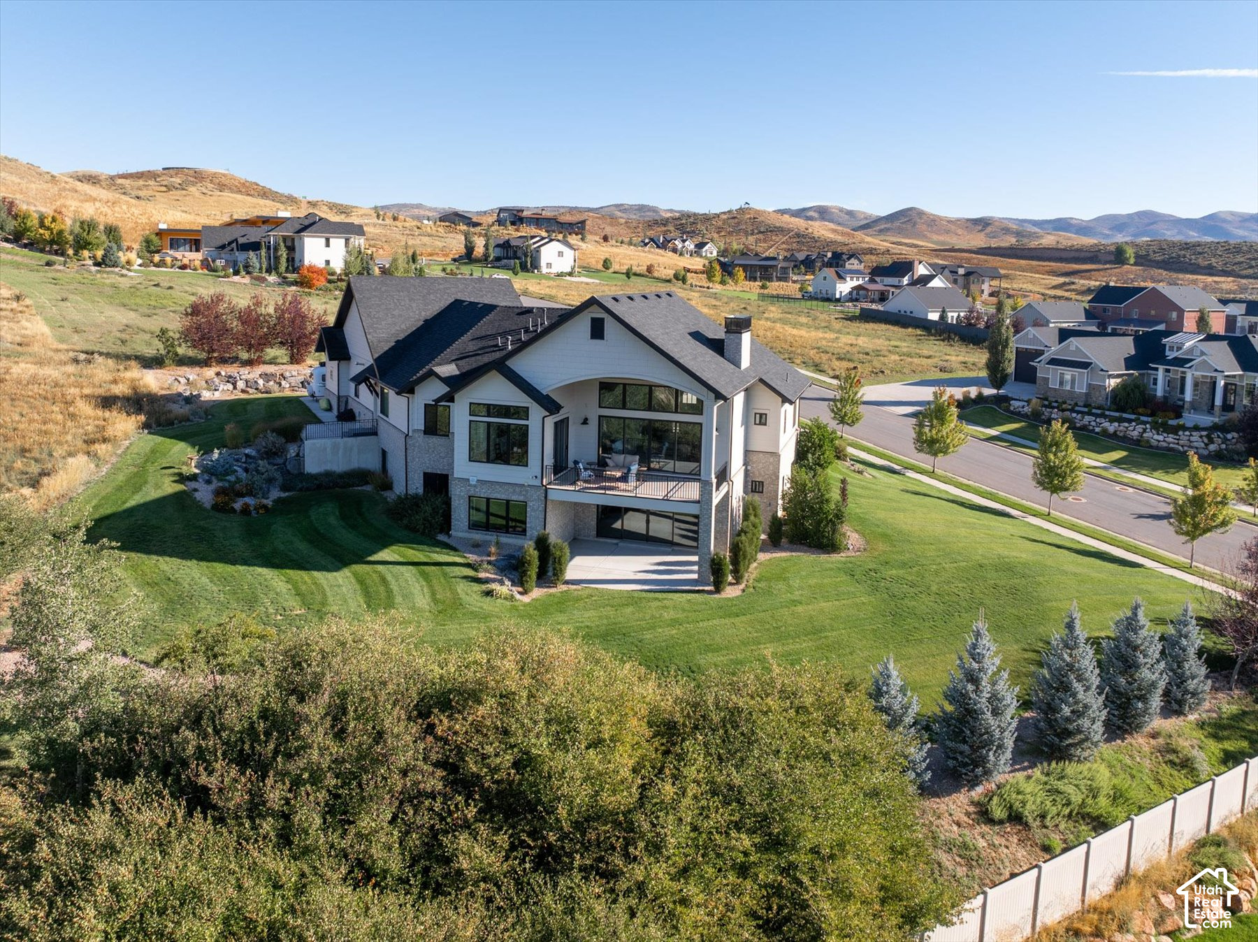 main property photo 78