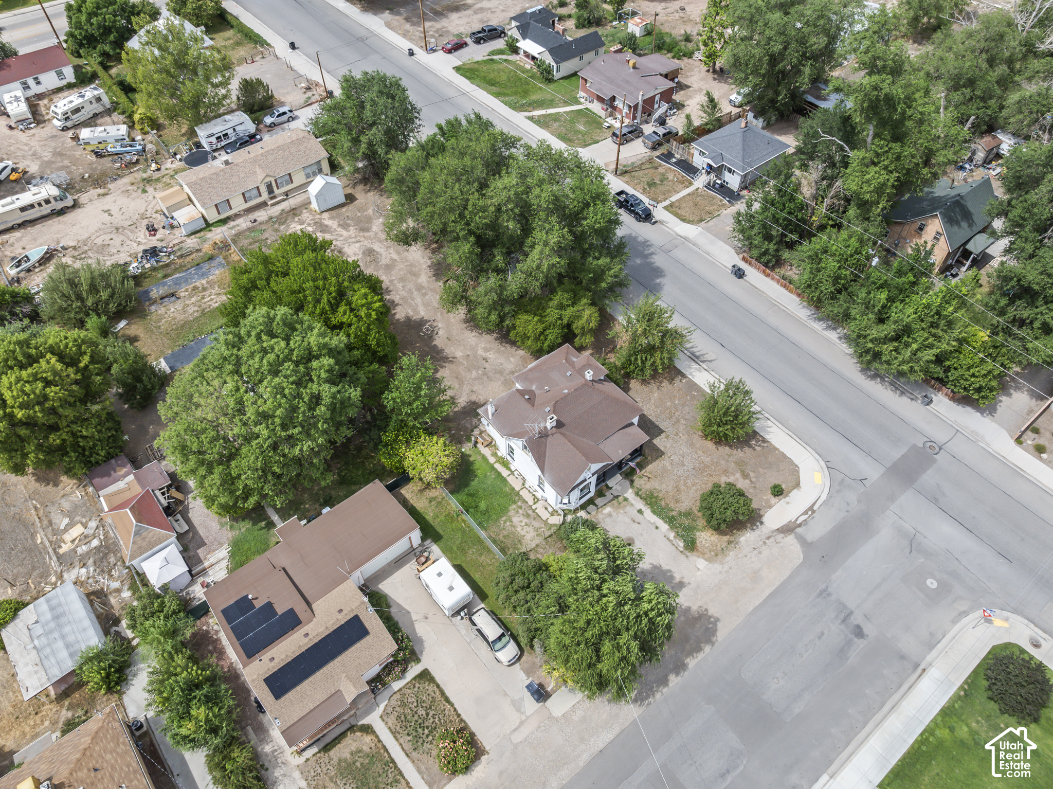 main property photo 47