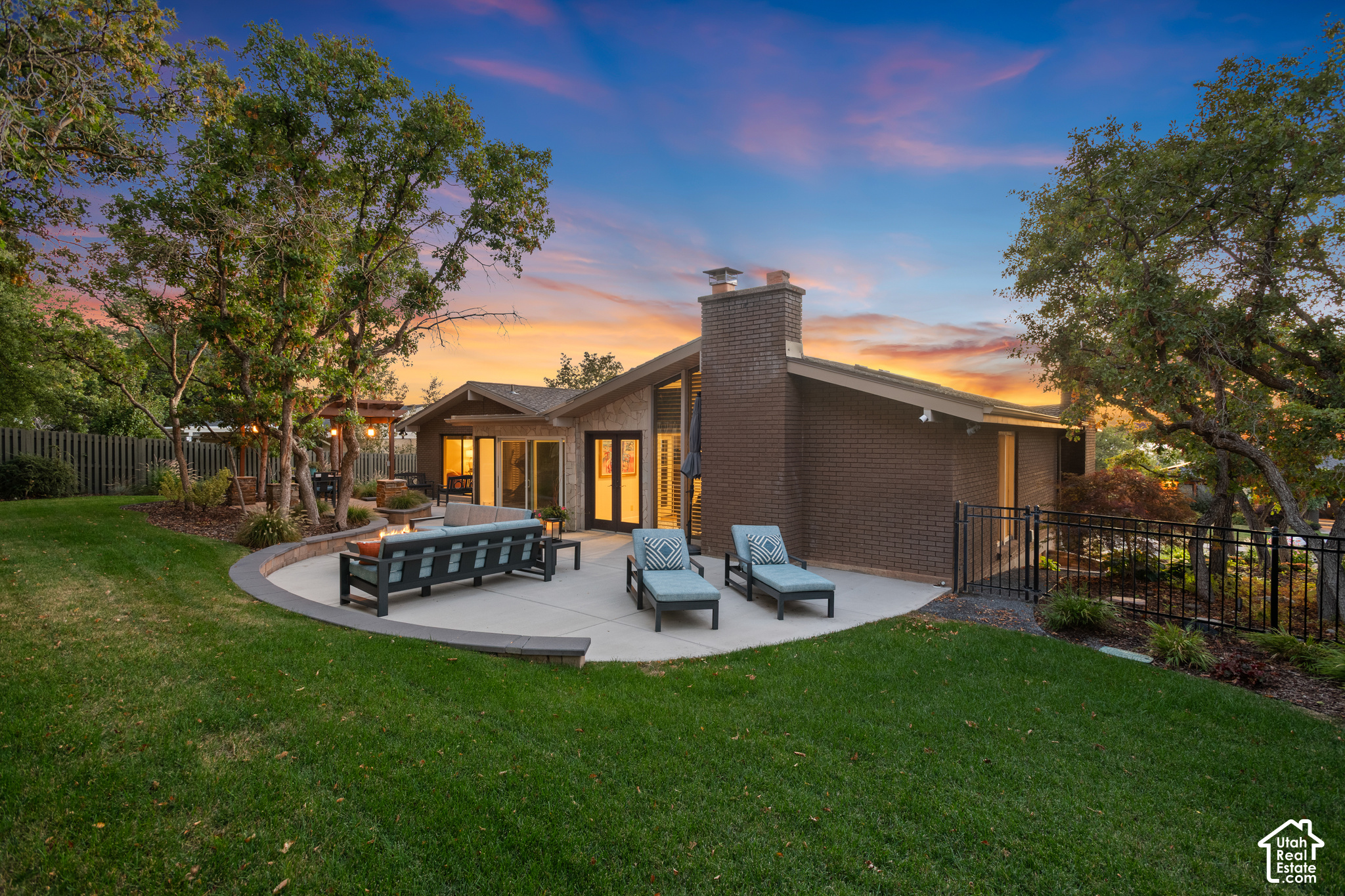 main property photo 43