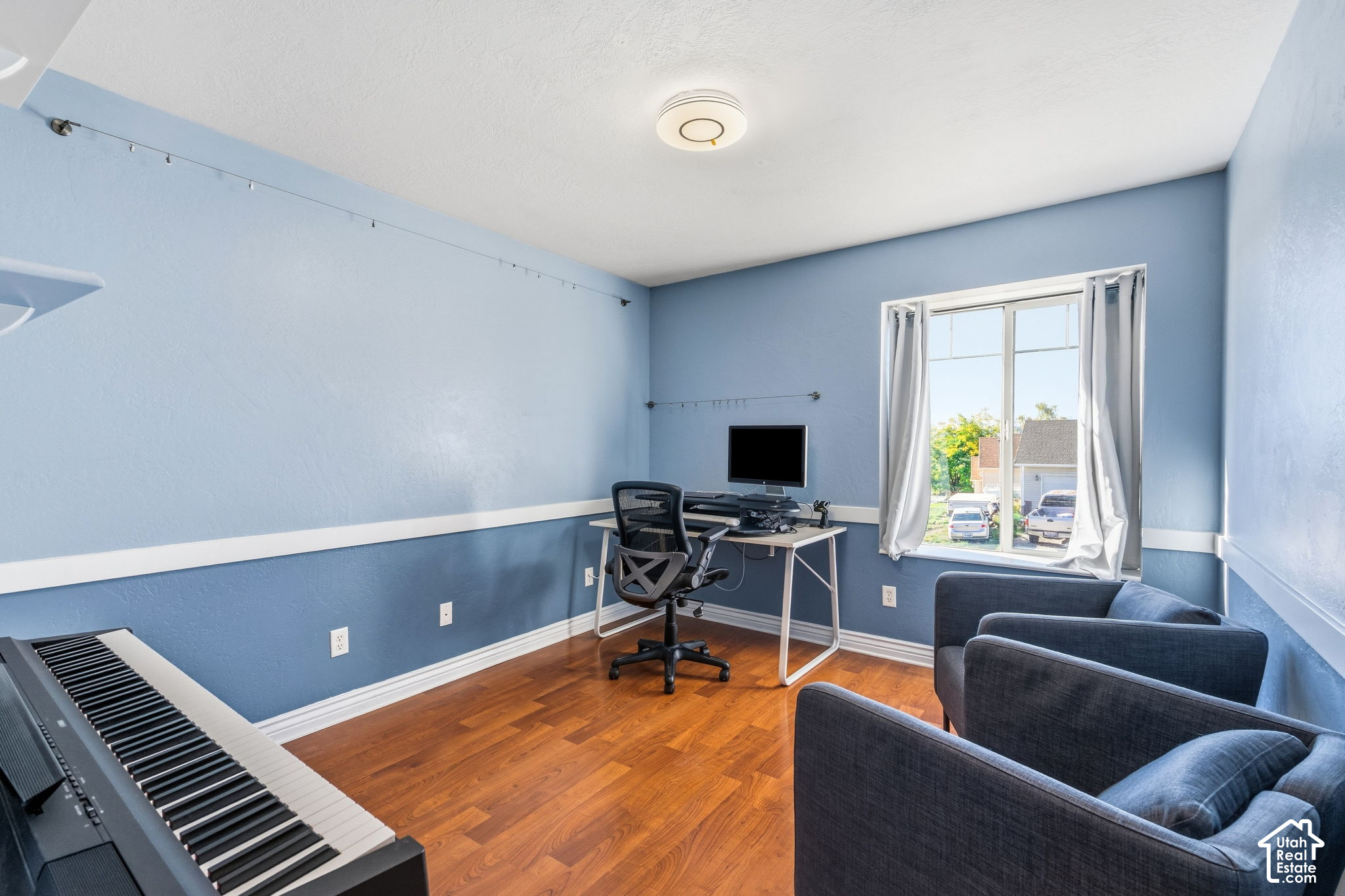 main property photo 18