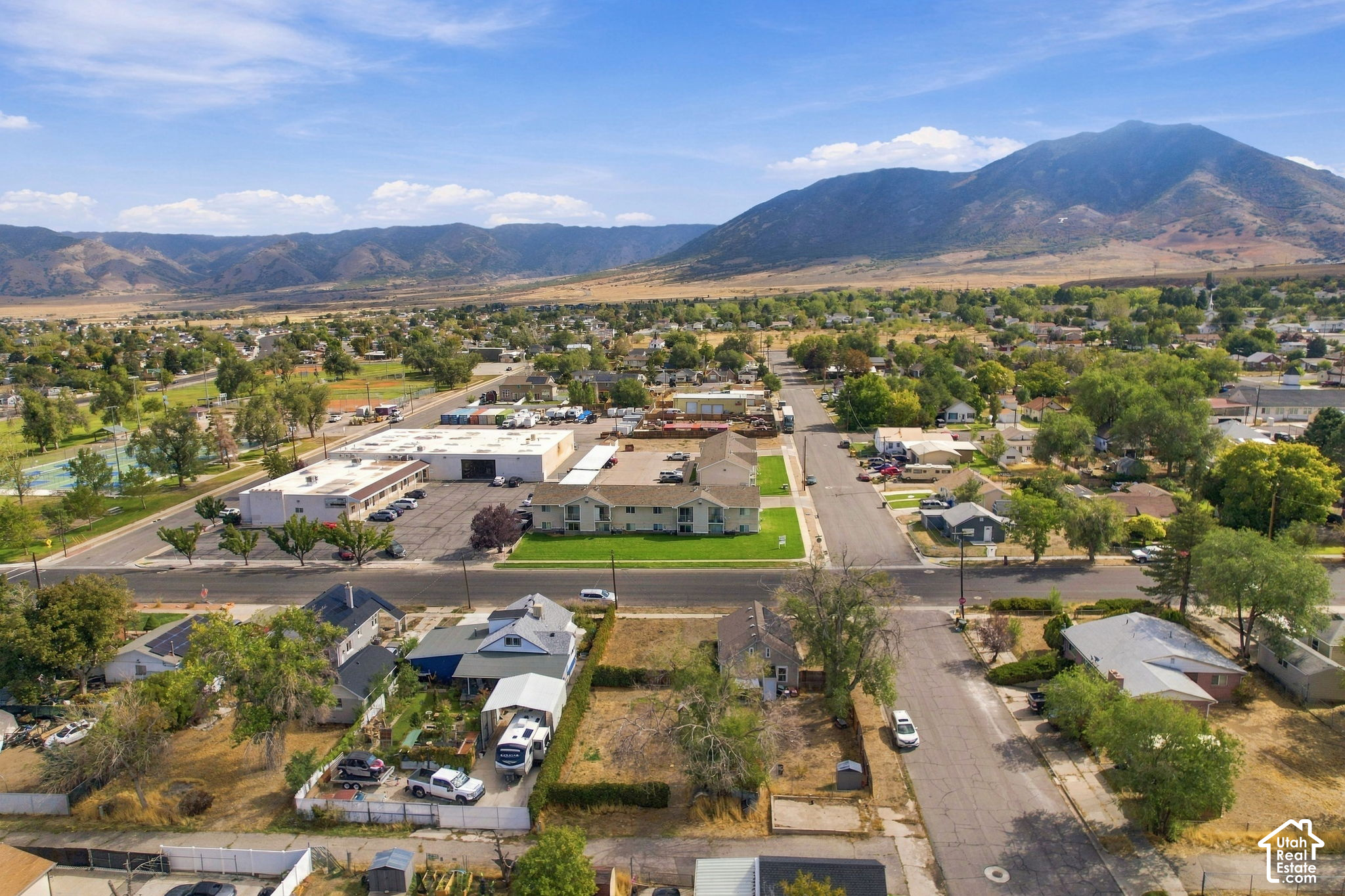 main property photo 29