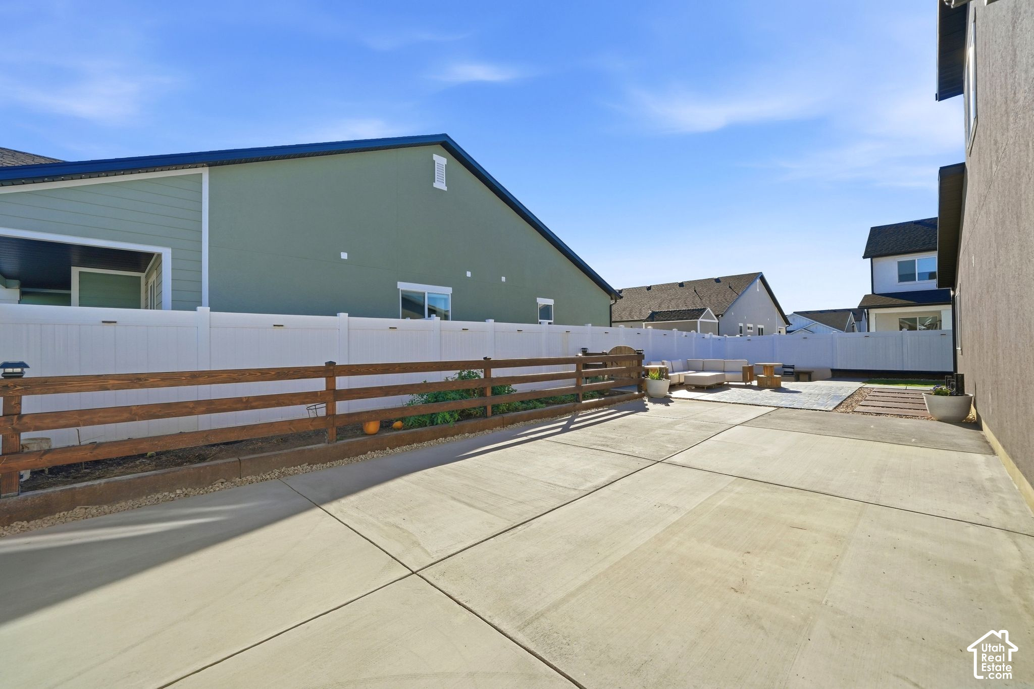 main property photo 54