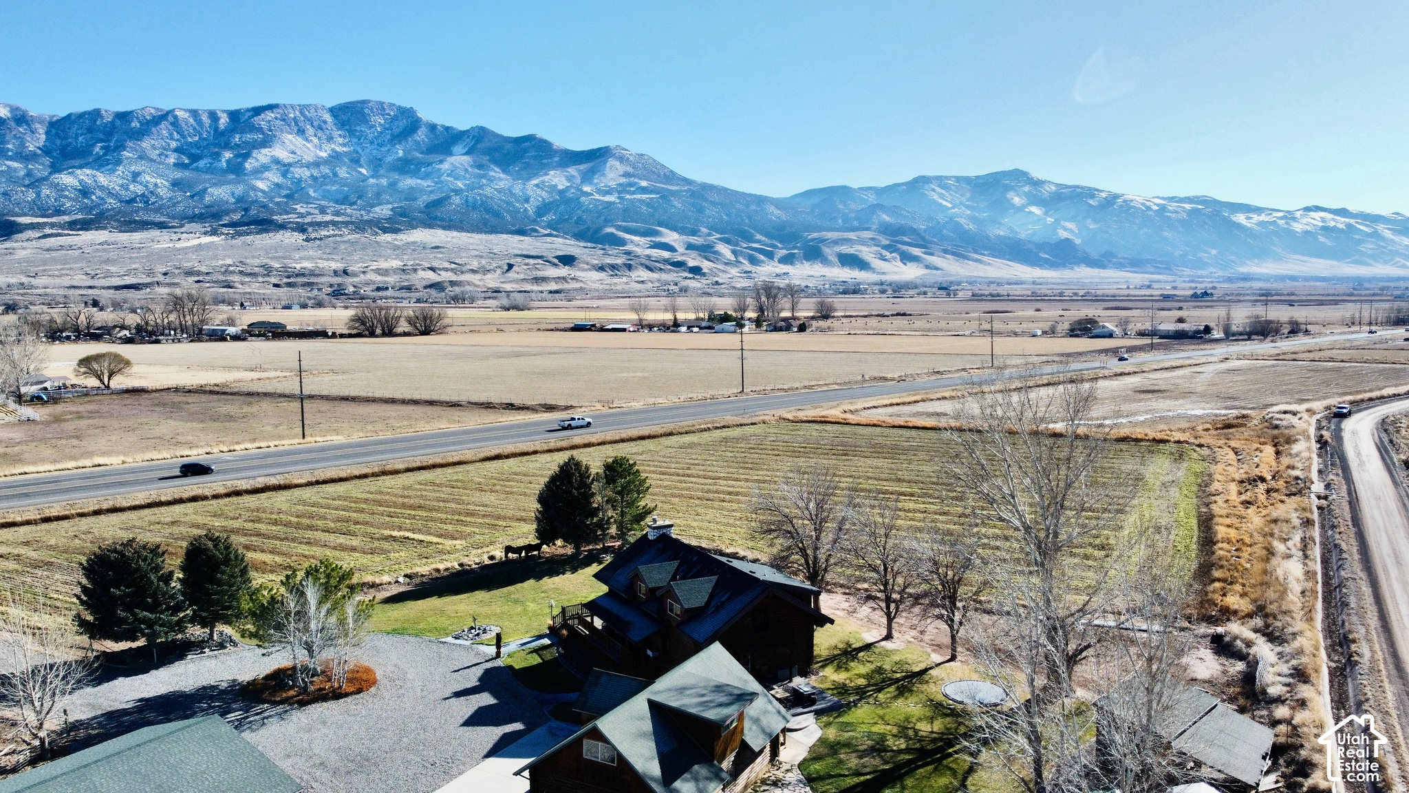 main property photo 11